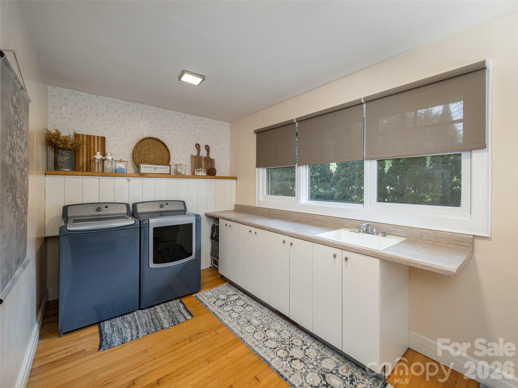 Single Family Residence at 275 S Rugby Road, Hendersonville, photo 19 of 41