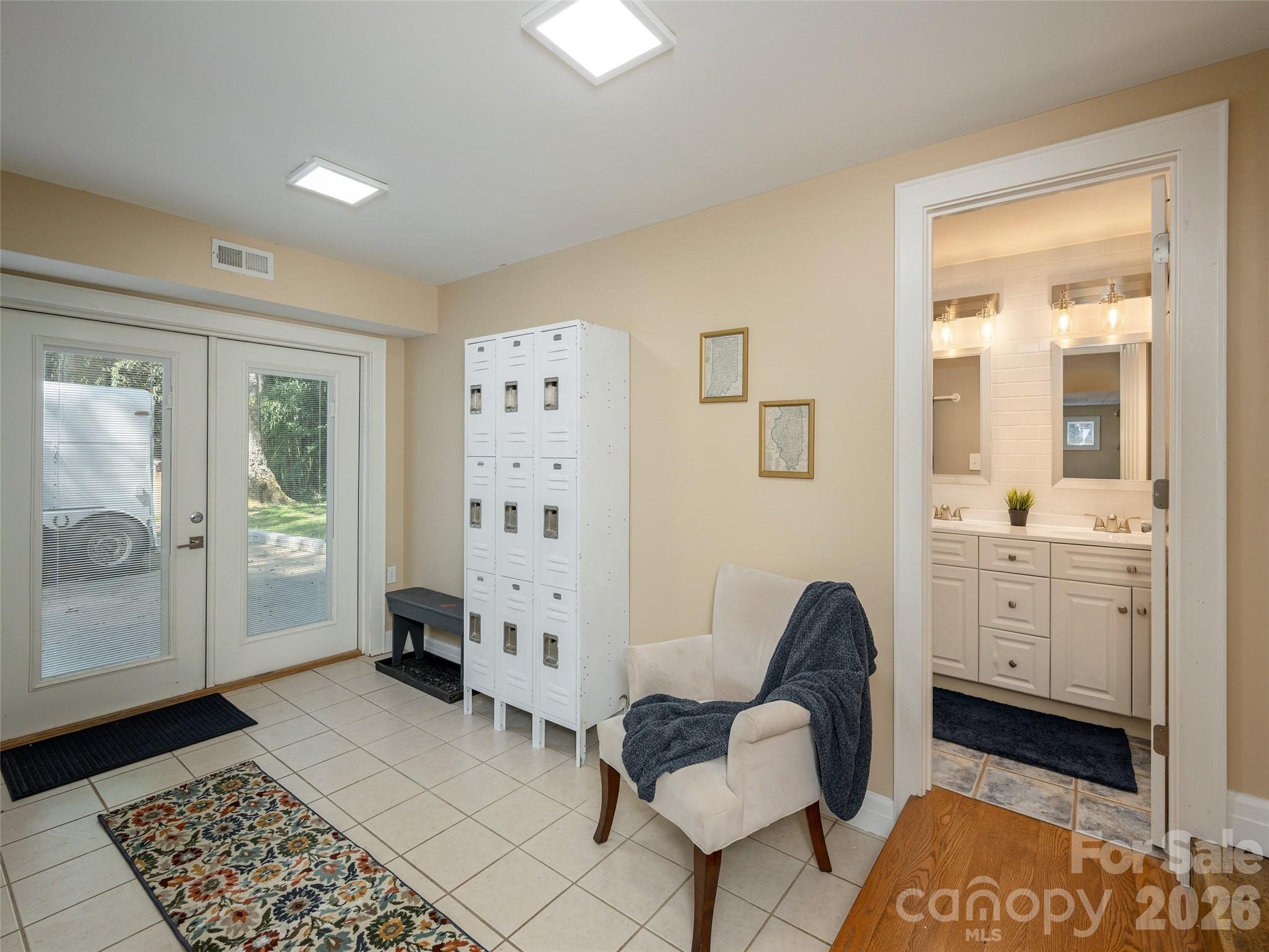 Single Family Residence at 275 S Rugby Road, Hendersonville, photo 32 of 41