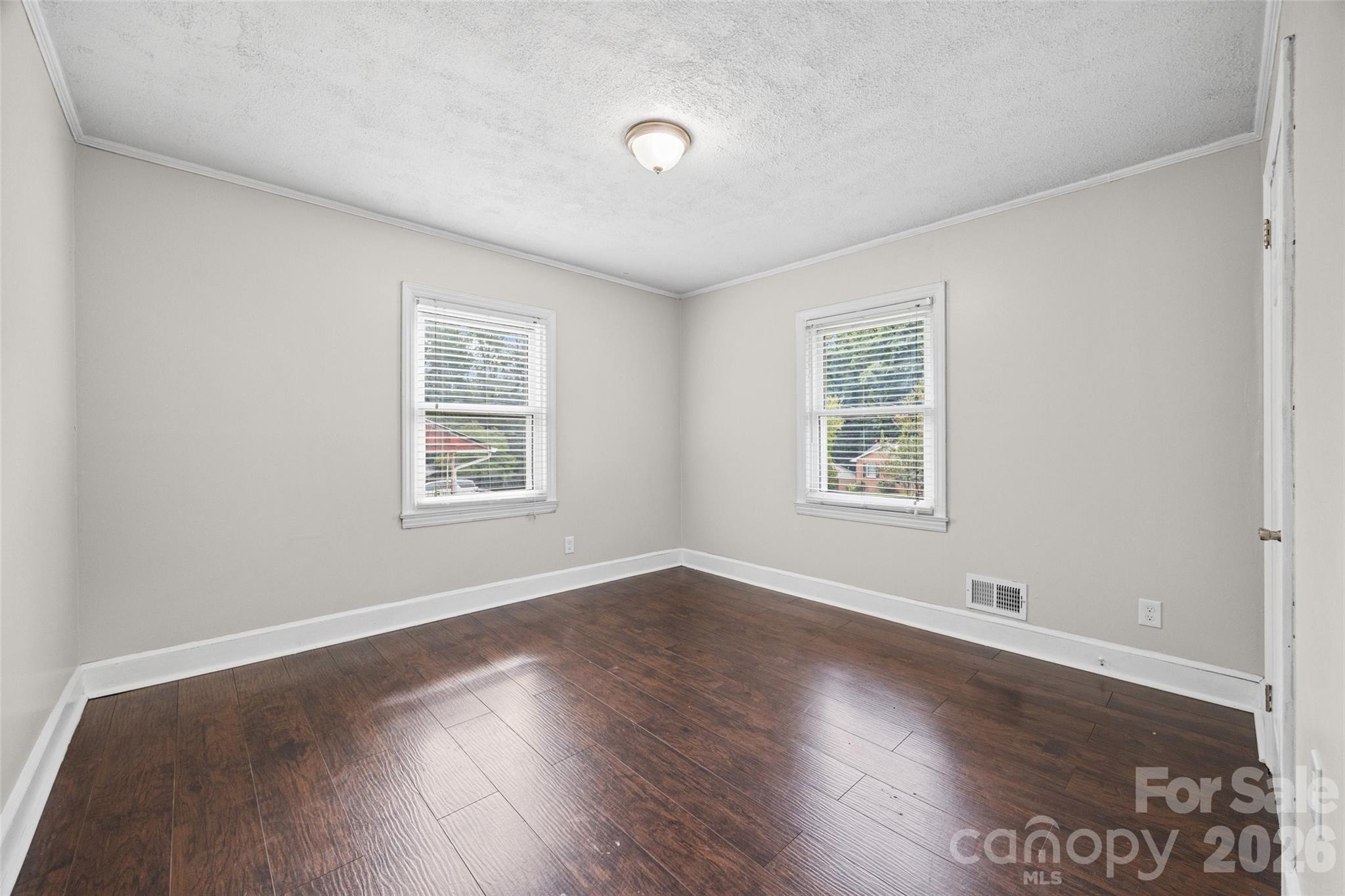 Single Family Residence at 726 Forest Drive, Gastonia, photo 16 of 42