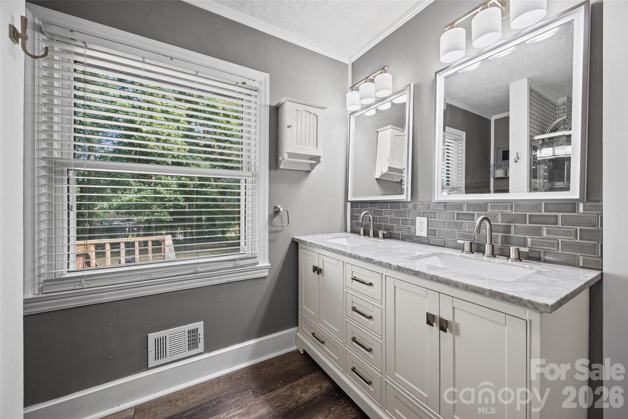 Single Family Residence at 726 Forest Drive, Gastonia, photo 25 of 42