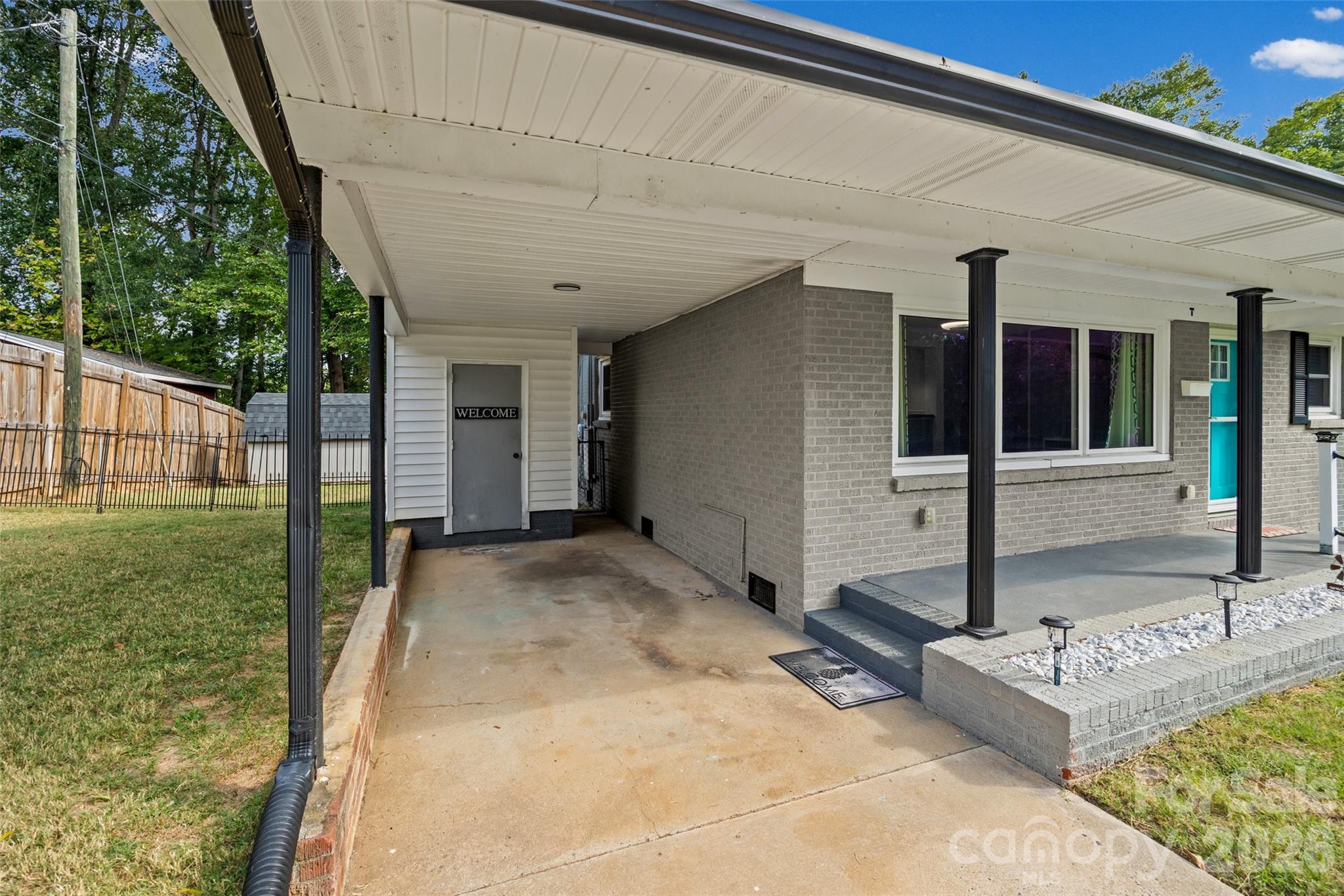Single Family Residence at 726 Forest Drive, Gastonia, photo 33 of 42