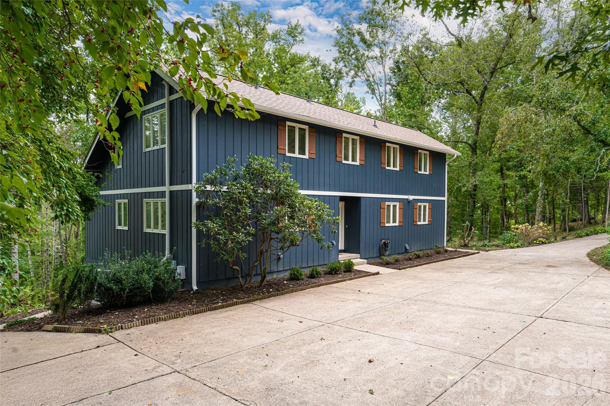 Single Family Residence at 93 White Pine Drive, Fletcher, photo 2 of 46