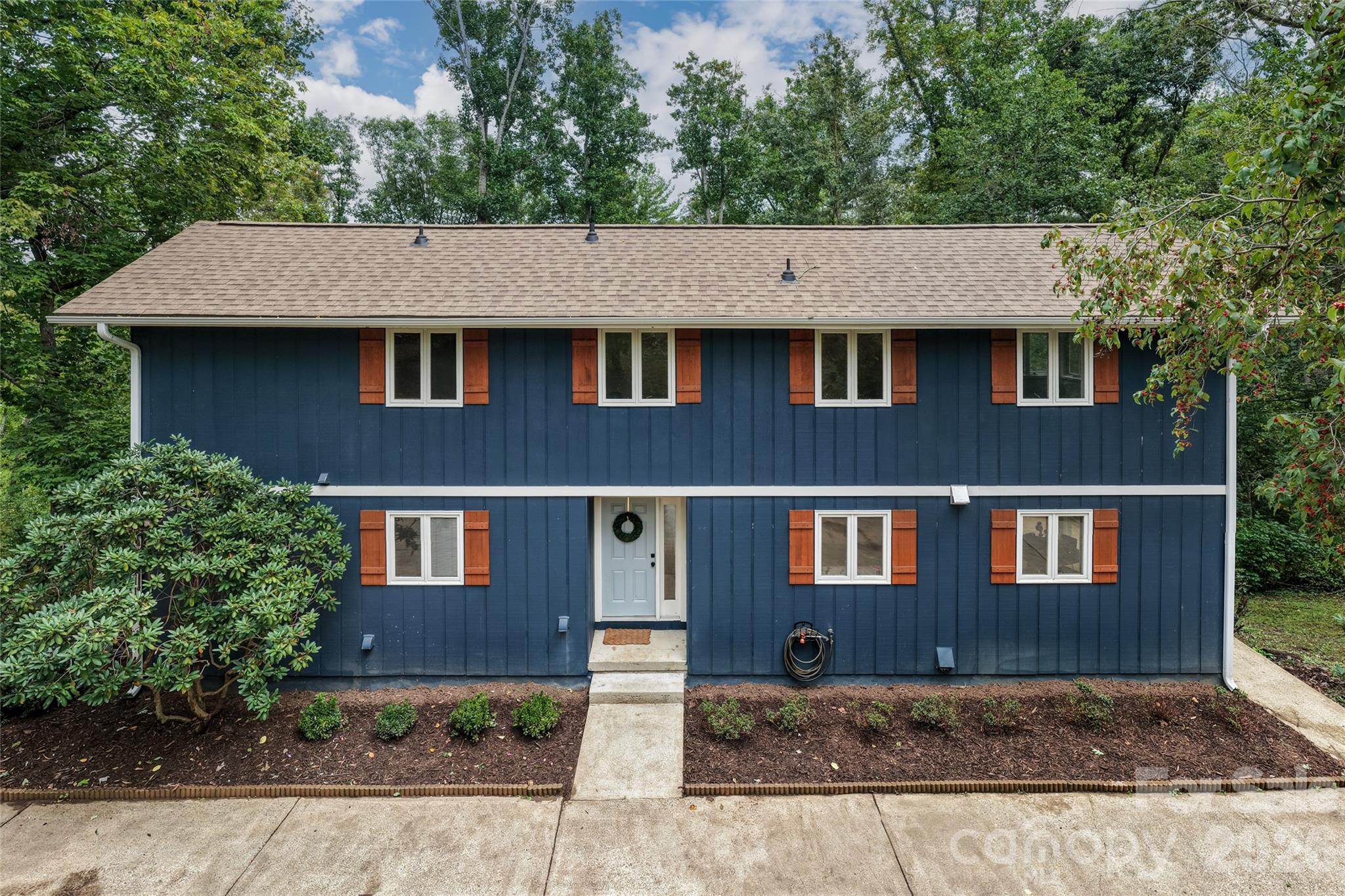 Single Family Residence at 93 White Pine Drive, Fletcher, photo 3 of 46