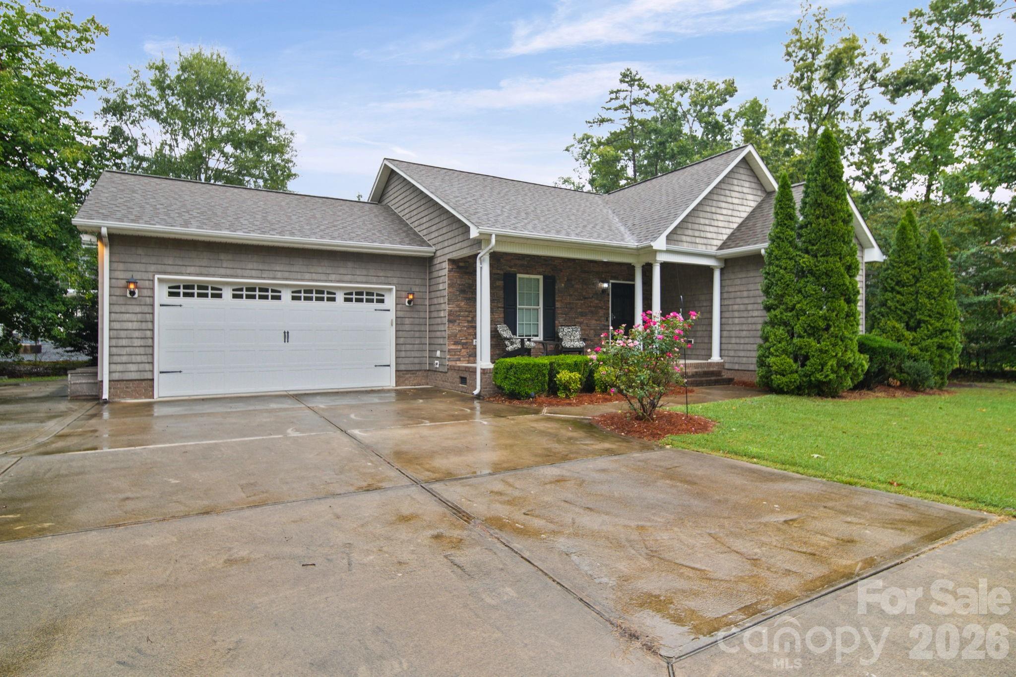 Single Family Residence at 1403 Springhaven Circle, Albemarle, photo 2 of 23