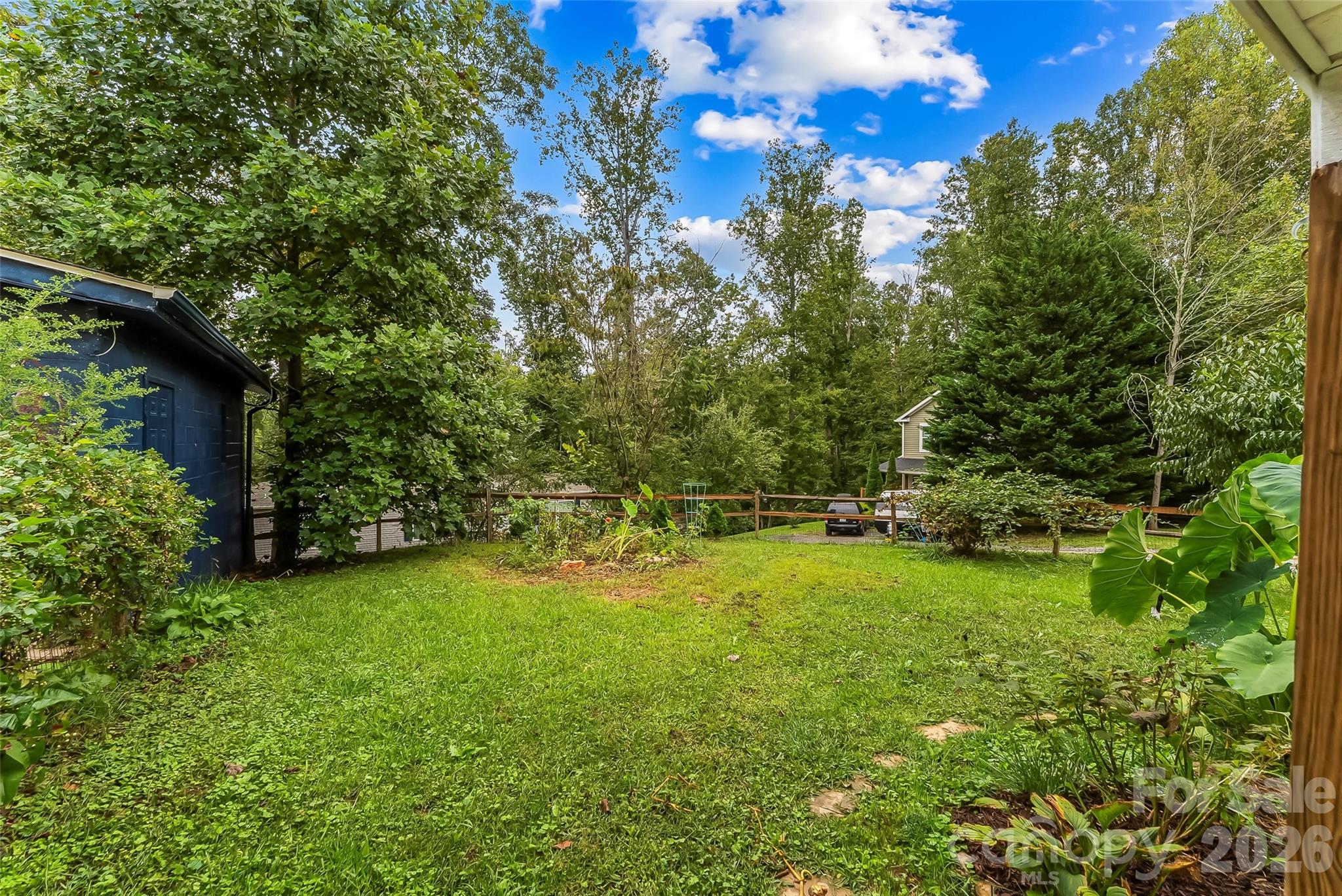 Single Family Residence at 77 Fair Oaks Drive, Arden, photo 3 of 31