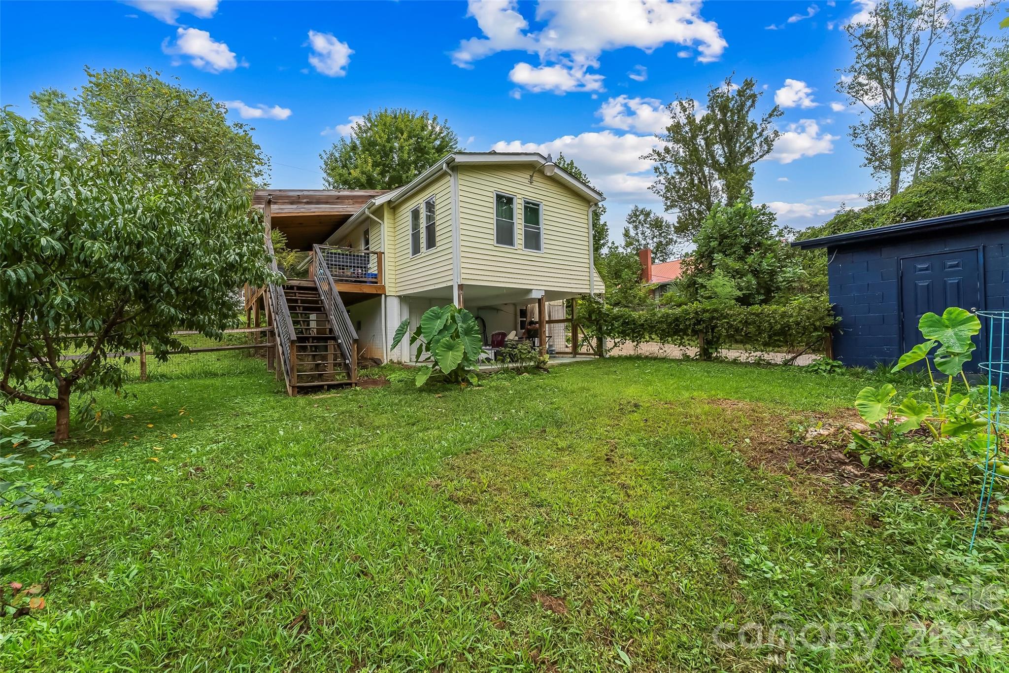 Single Family Residence at 77 Fair Oaks Drive, Arden, photo 20 of 31