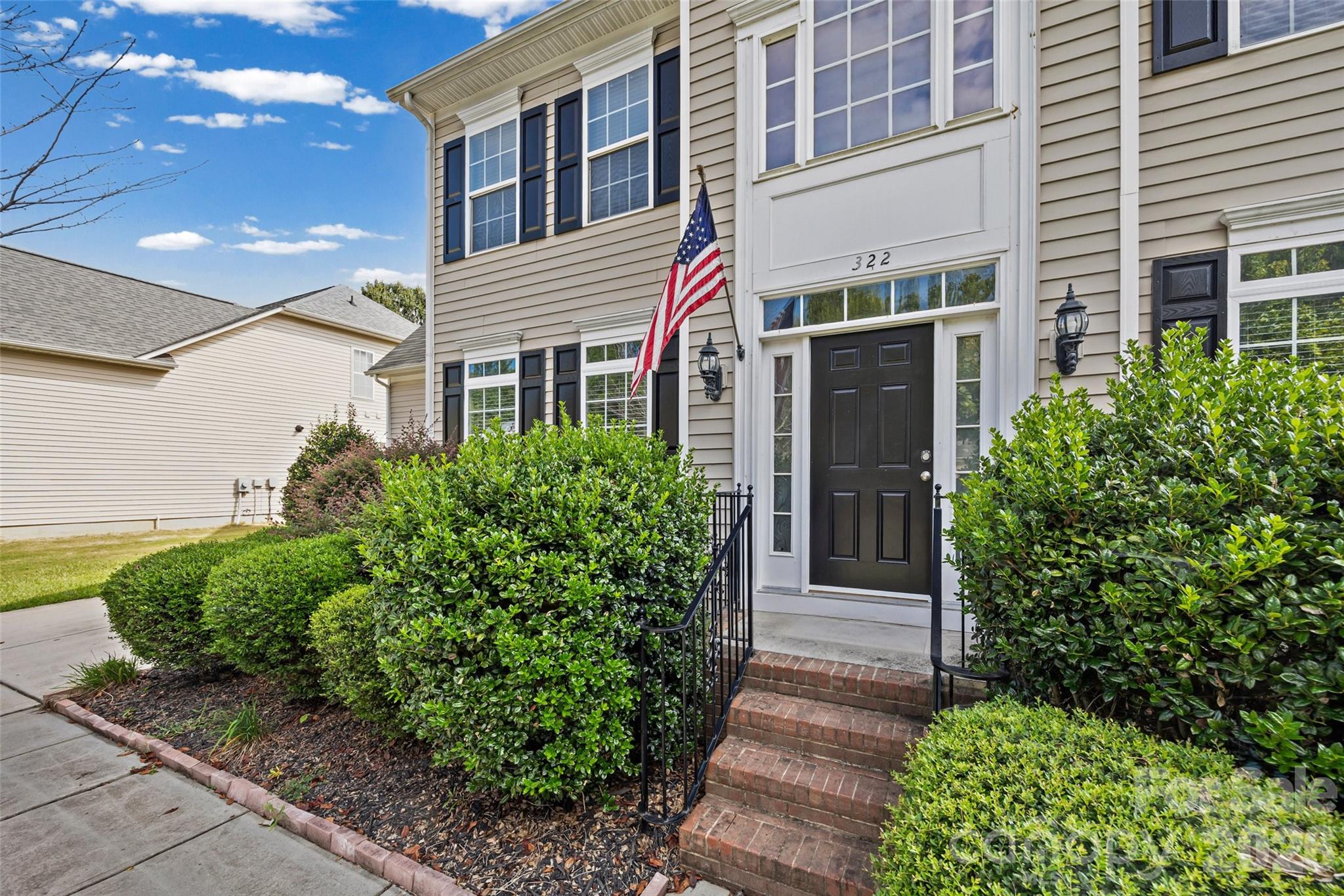 Single Family Residence at 322 Lorraine Road, Fort Mill, photo 2 of 42