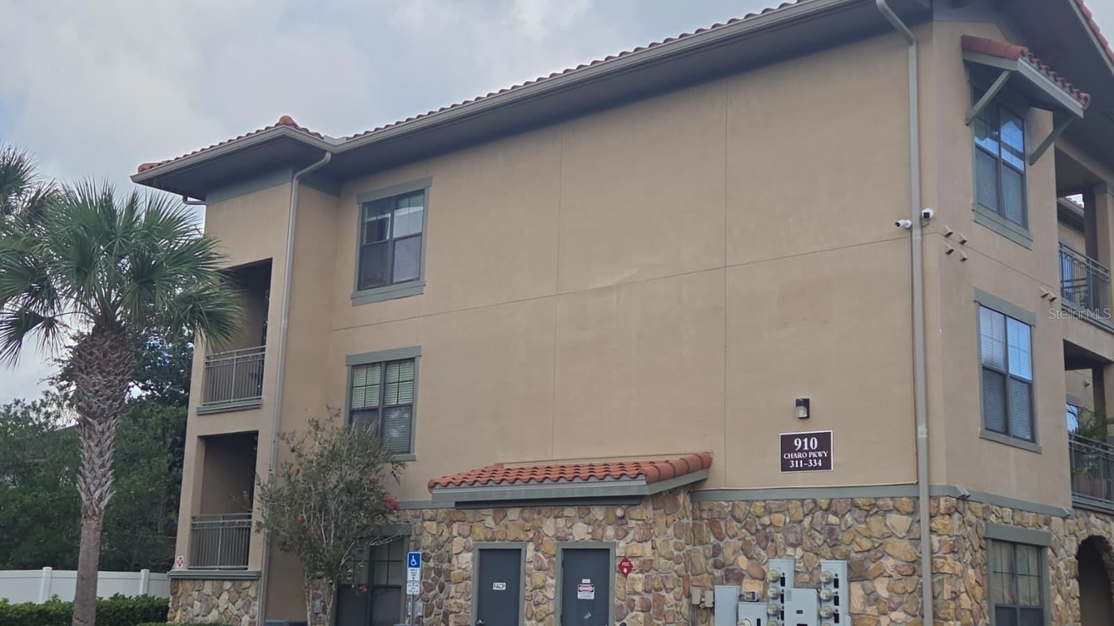 910 CHARO PKWY #323