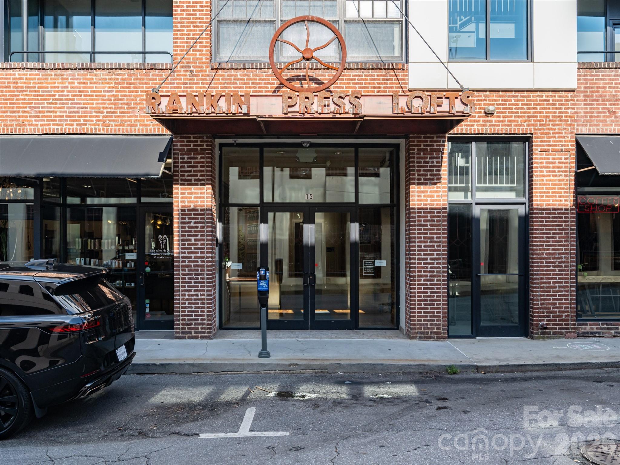 Lobby entrance located along Rankin Avenue - 15 Rankin Avenue, Asheville
