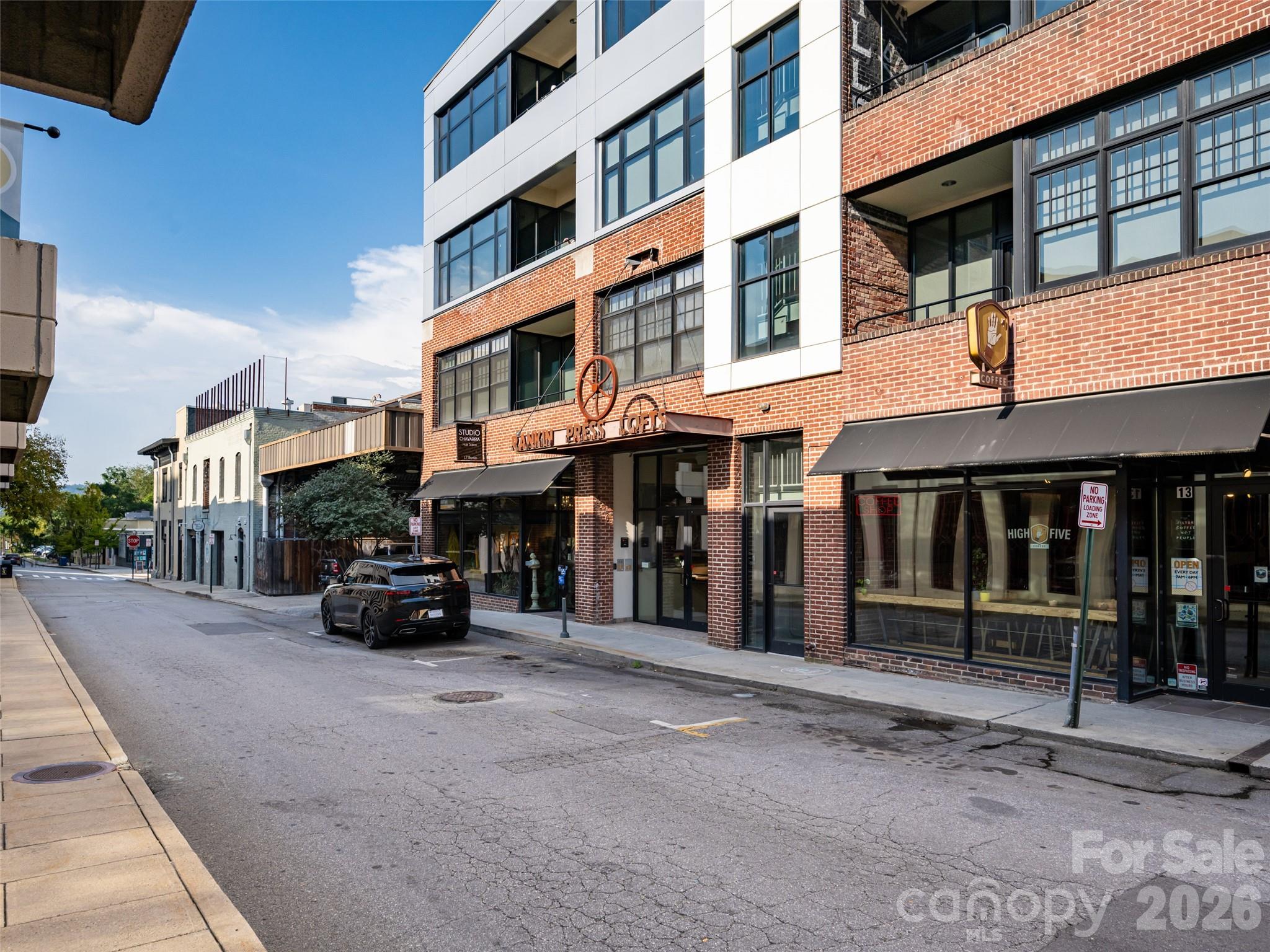 Condominium at 15 Rankin Avenue, Asheville, photo 33 of 34