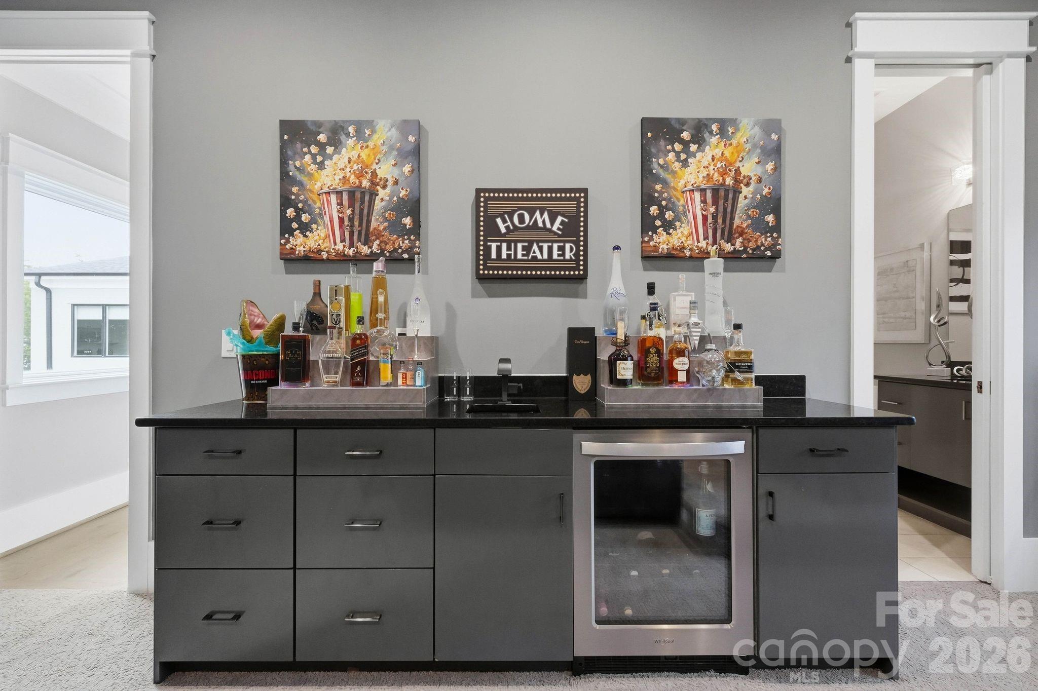 Home Theatre Wet bar - 15700 Youngblood Road, Charlotte