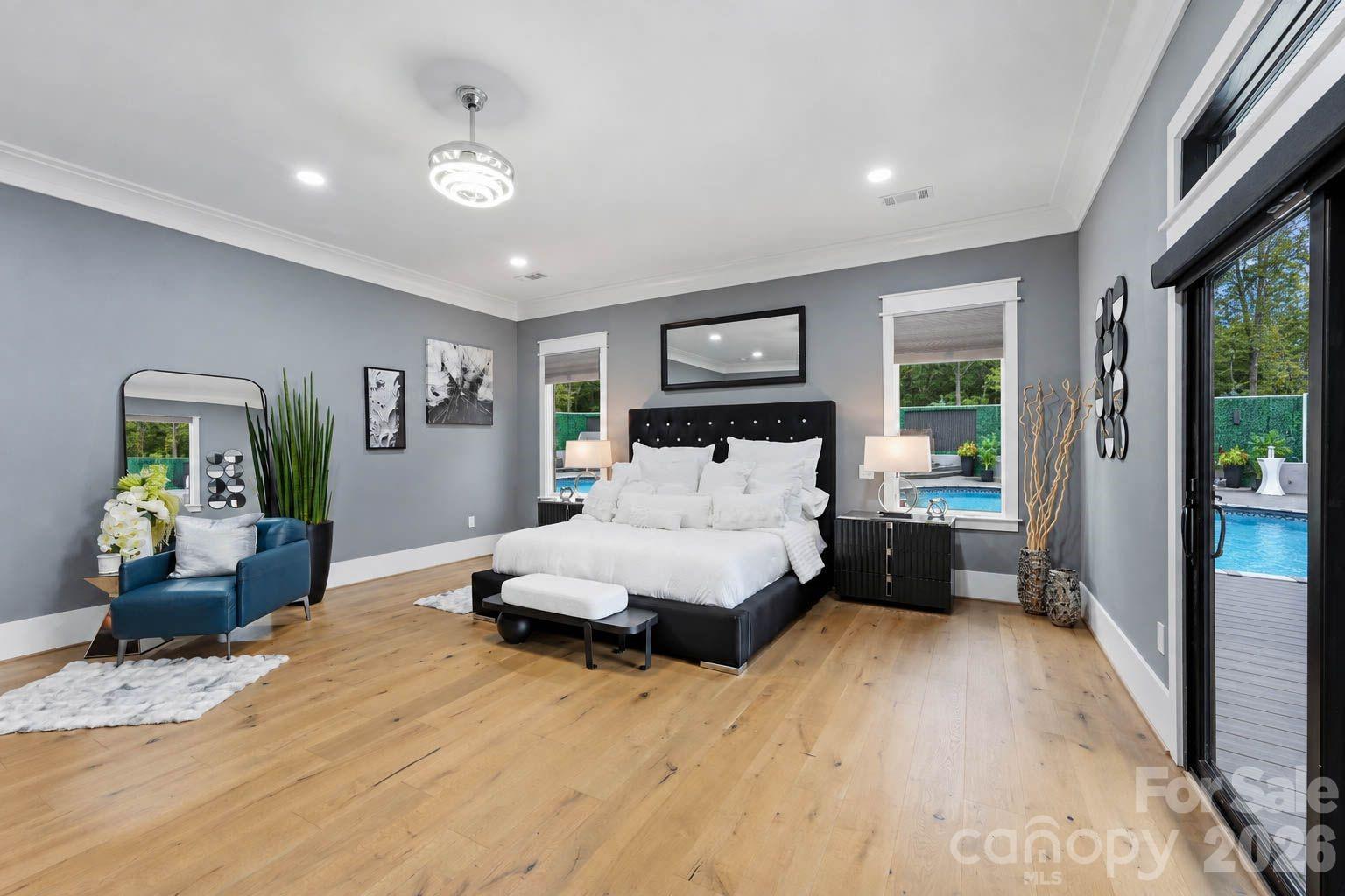Luxurious Owner’s Suite spans an impressive 1,457 square feet - 15700 Youngblood Road, Charlotte
