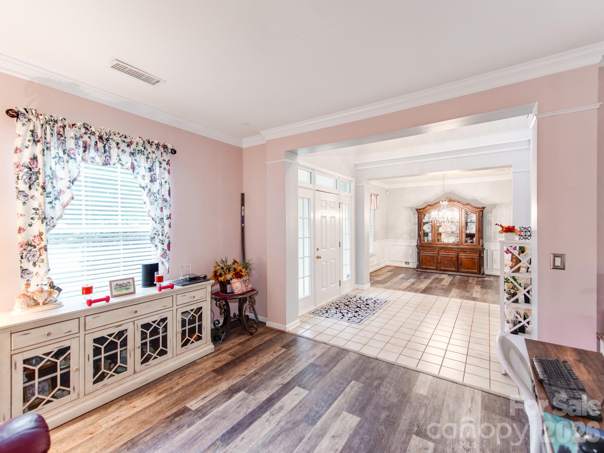 Single Family Residence at 7313 Hannah Alexander Lane, Mint Hill, photo 10 of 47