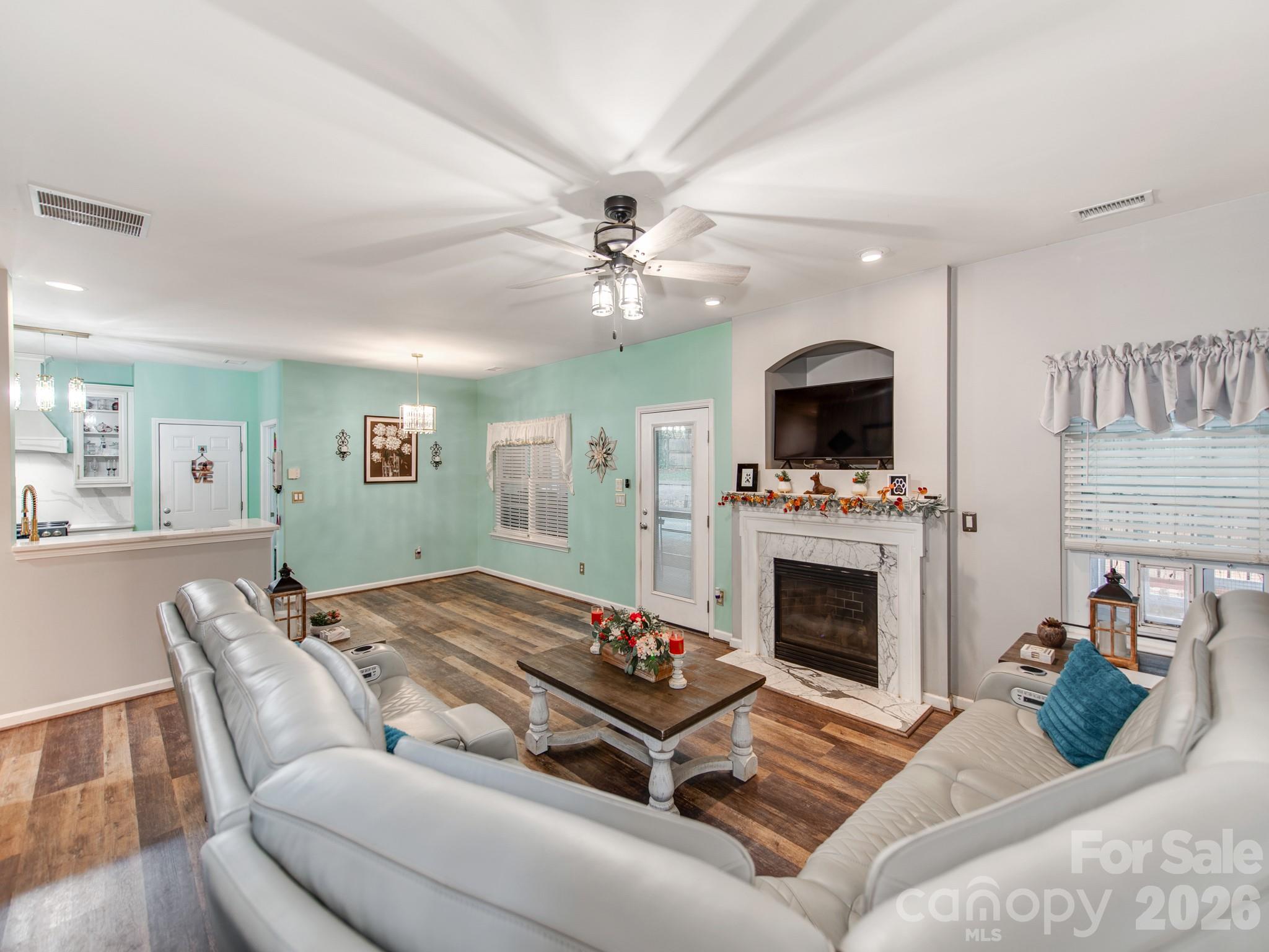 Single Family Residence at 7313 Hannah Alexander Lane, Mint Hill, photo 16 of 47