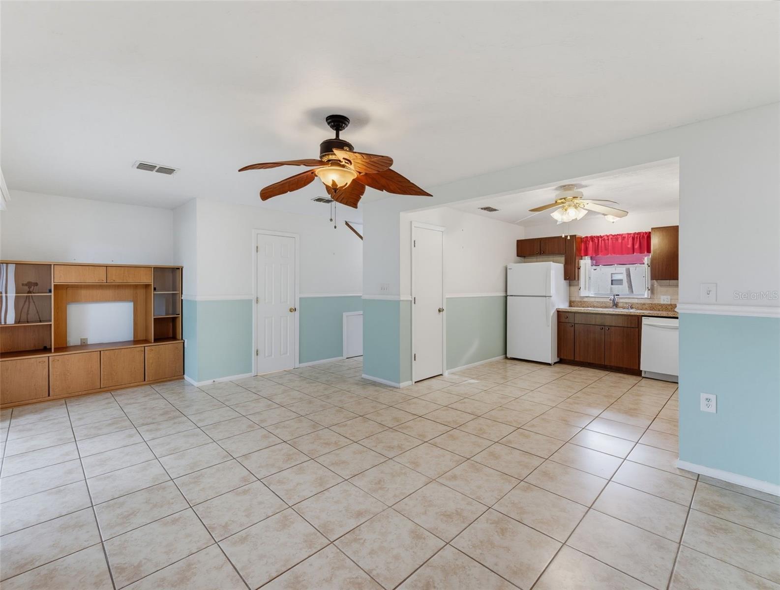 Condominium at 7135 TRENTON PL, NEW PORT RICHEY, photo 5 of 42