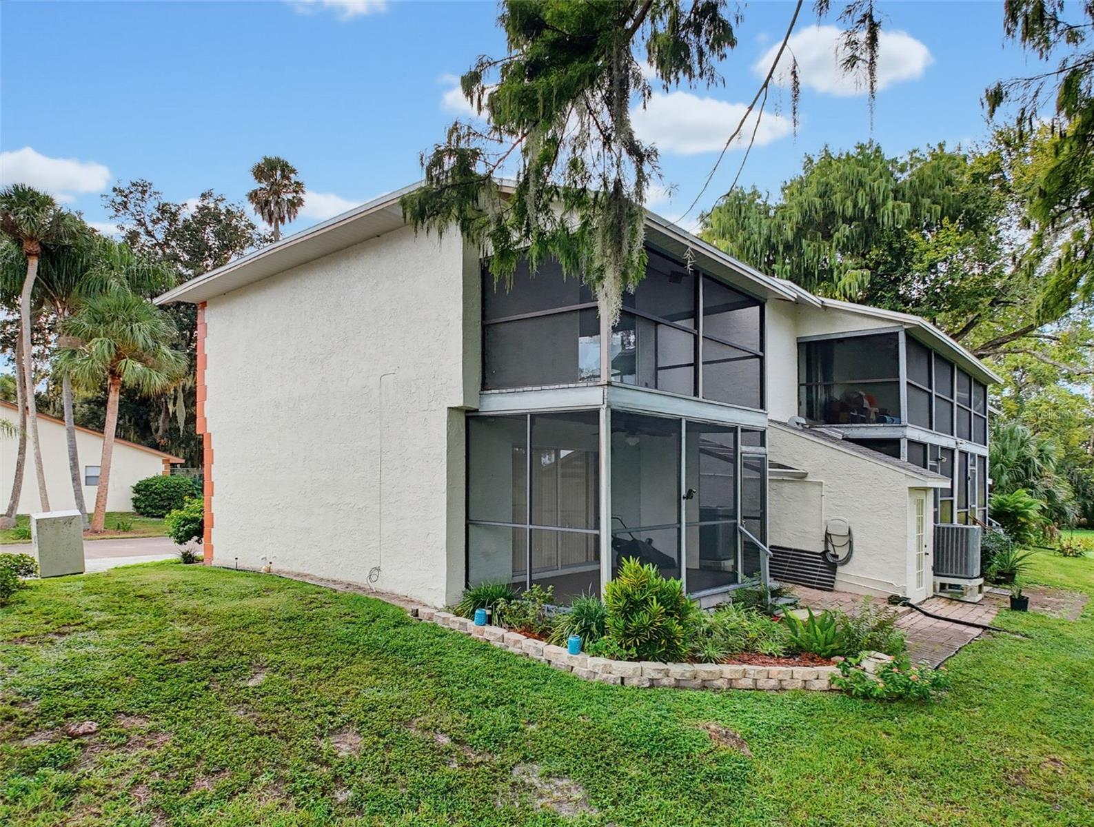 Back of home - 7135 TRENTON PL, NEW PORT RICHEY