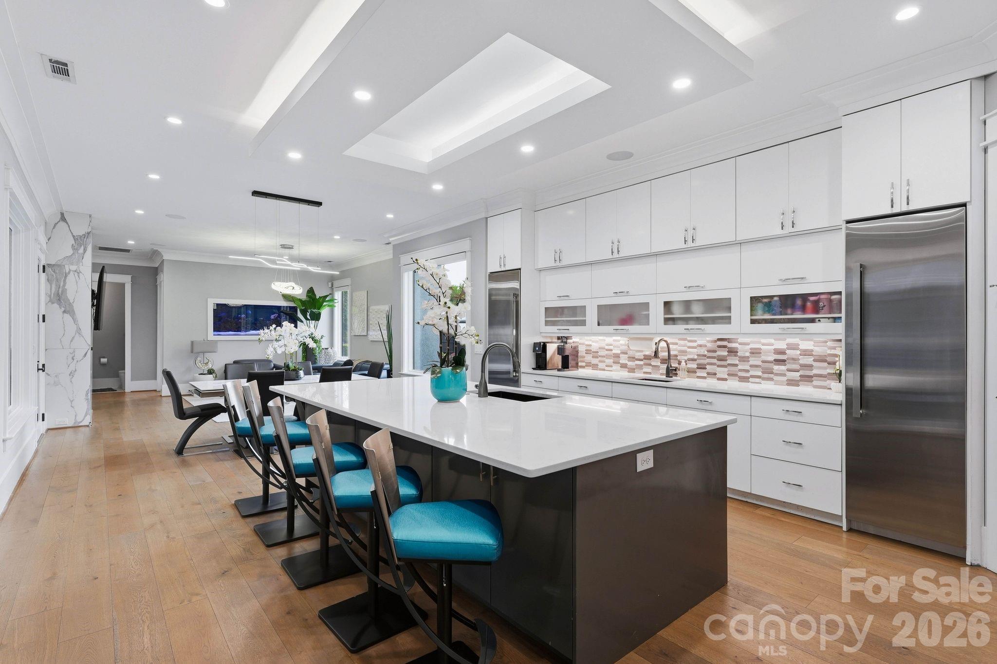 Luxurious Chefs Kitchen with Expansive Kitchen Island Island - 15700 Youngblood Road, Charlotte