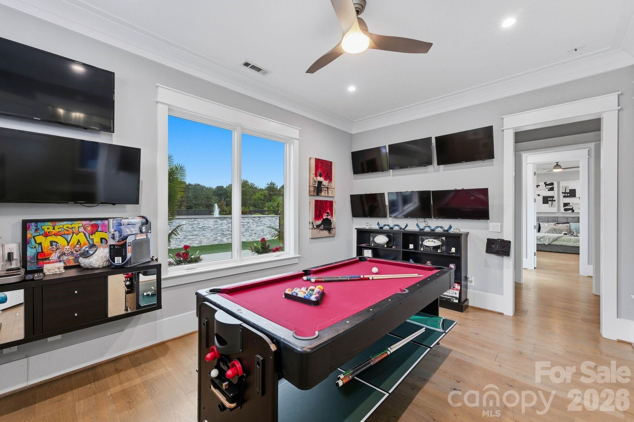 Billard and Game Room - 15700 Youngblood Road, Charlotte