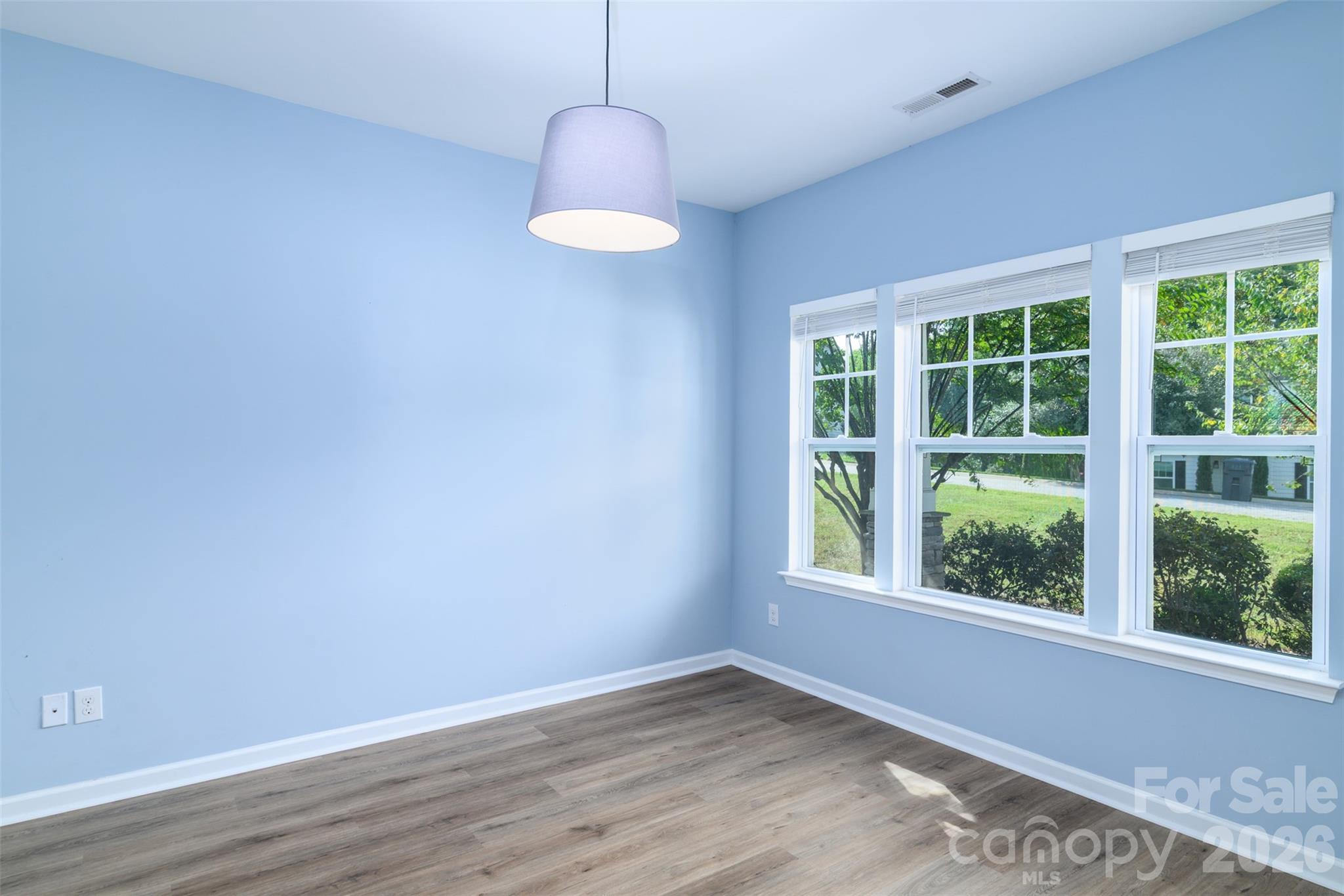 Single Family Residence at 7129 Dove Field Lane, Fort Mill, photo 6 of 42