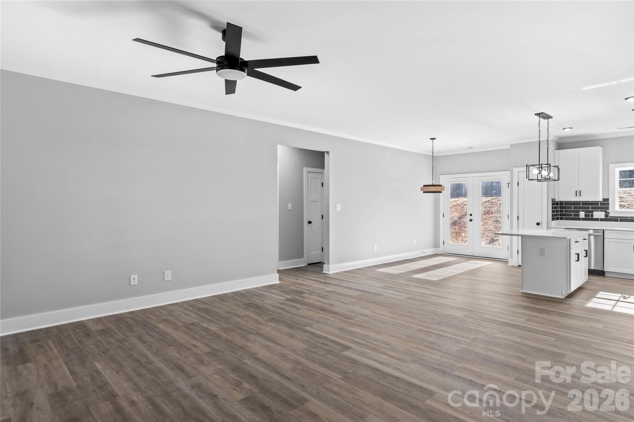 Single Family Residence at 2328 Summerlin Street, Winston Salem, photo 10 of 34