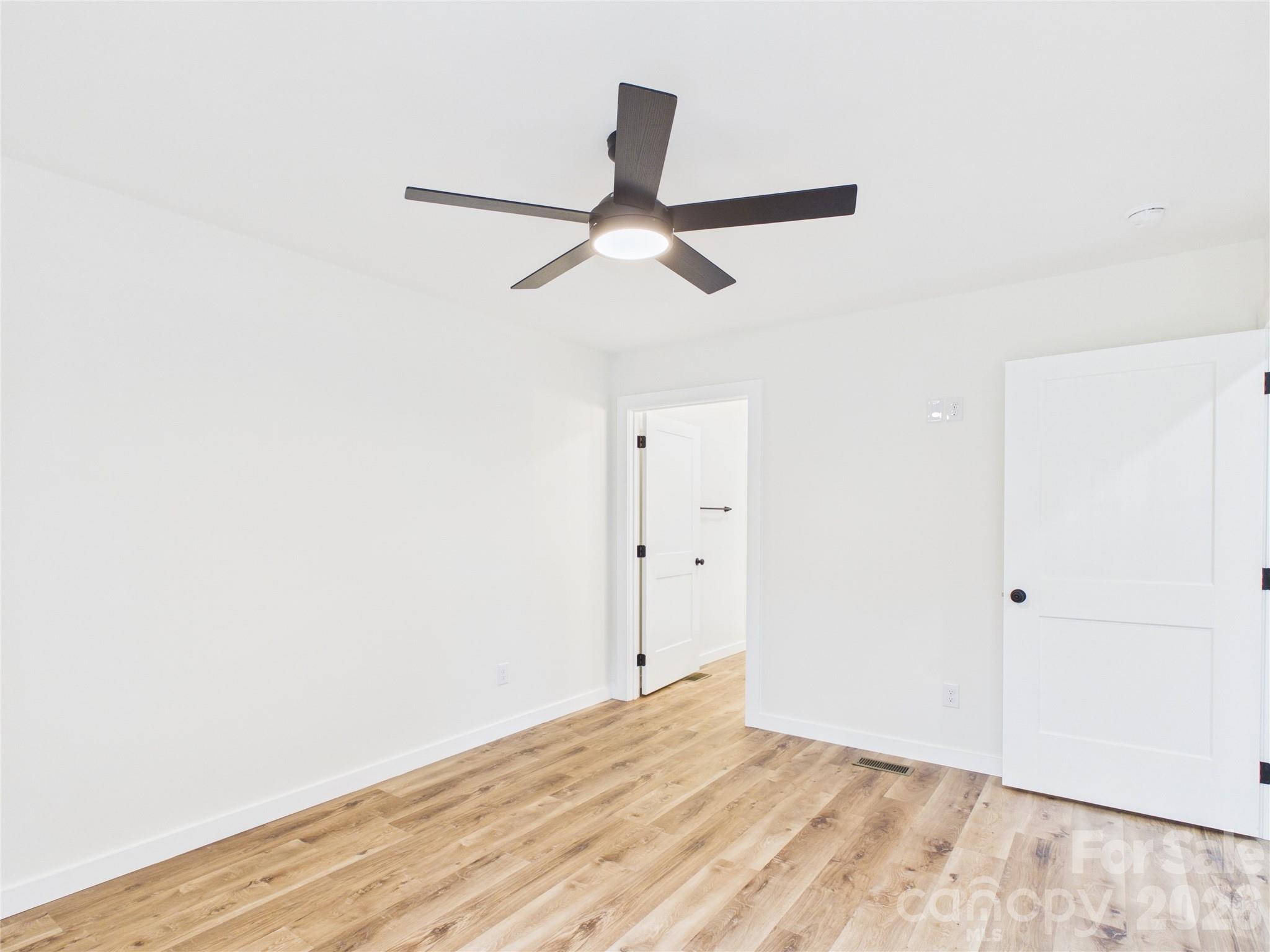 Single Family Residence at 210 22nd Avenue Place NE, Hickory, photo 21 of 25