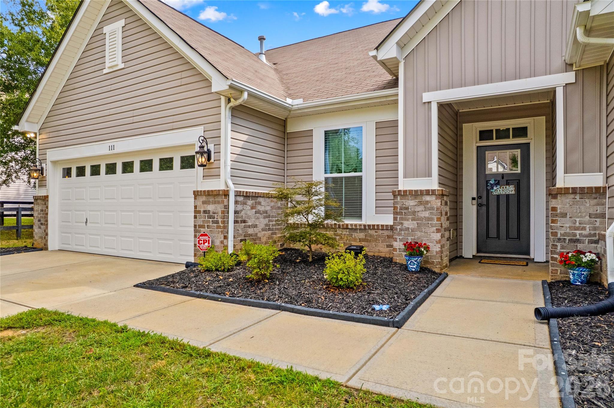 Level Walkway to Front Porch - 111 Paradise Hills Circle, Mooresville