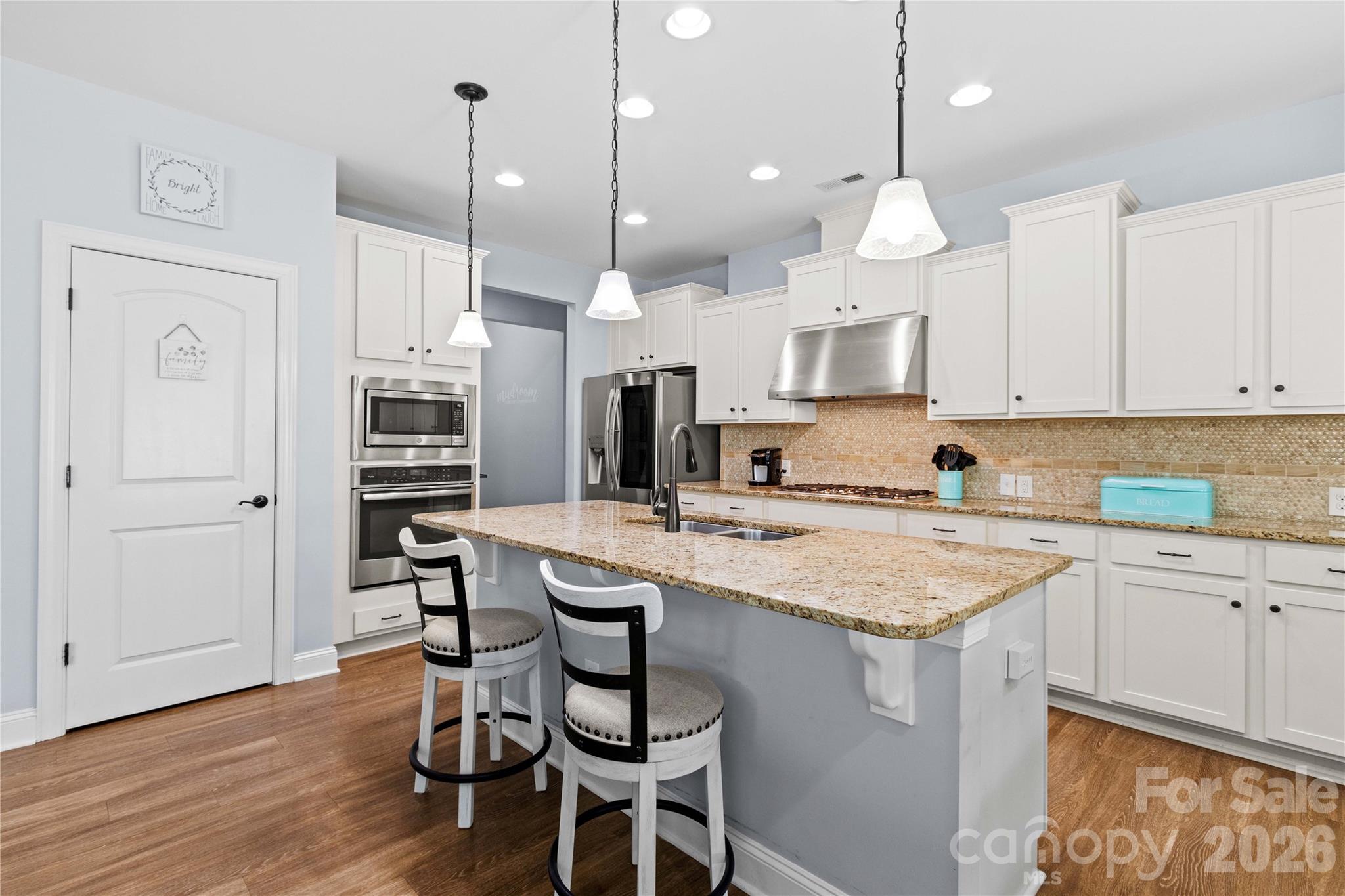 Casual Meals and conversation with The Chef! - 111 Paradise Hills Circle, Mooresville