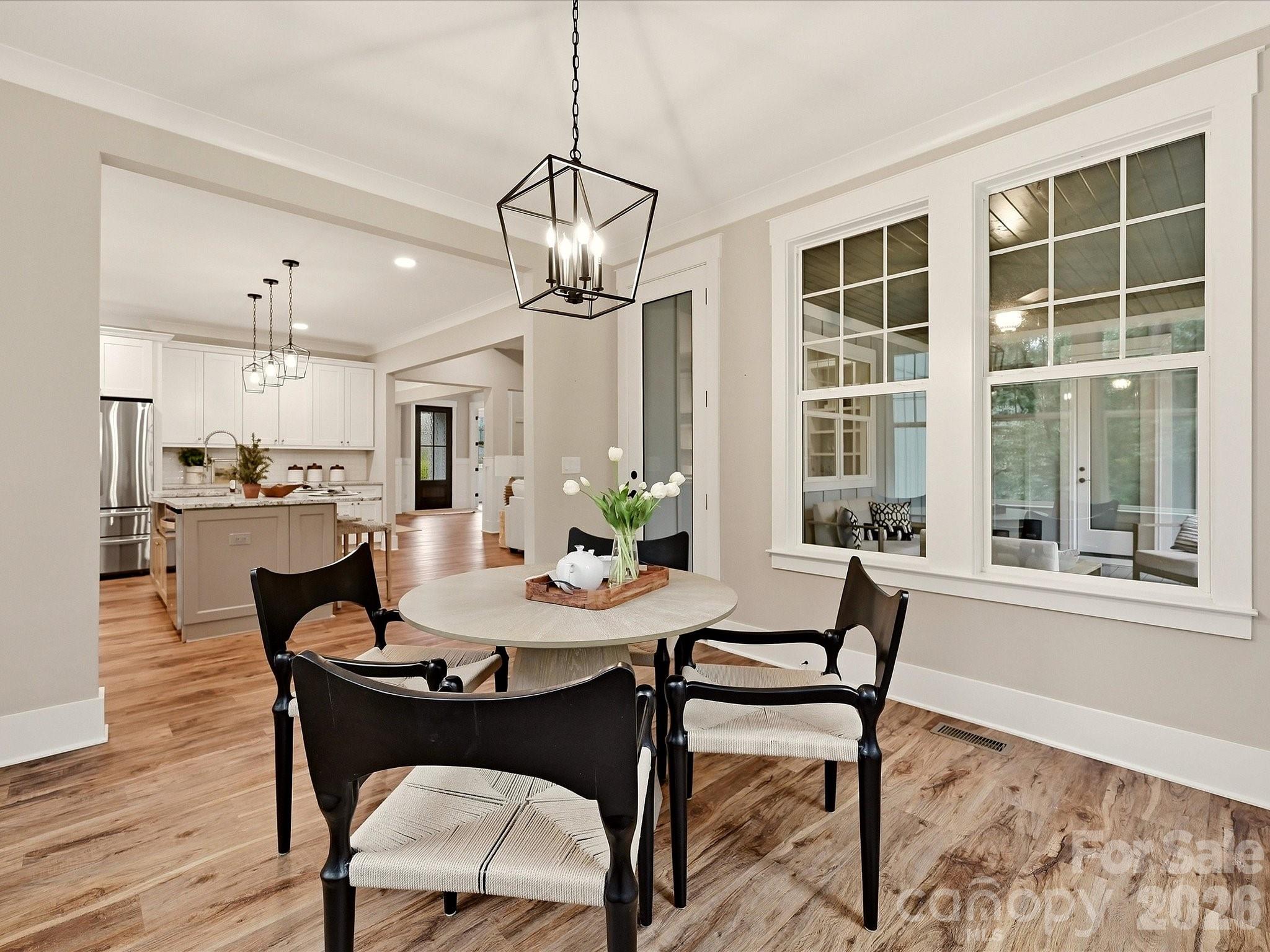 Breakfast Area - 138 Waterbury Drive, Mooresville