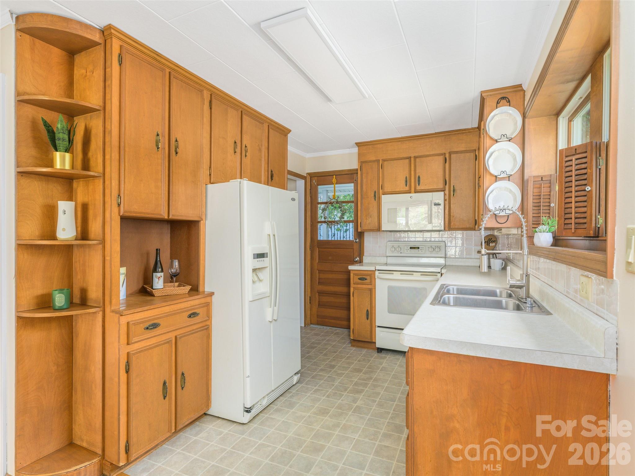 Single Family Residence at 135 Patton Avenue, Canton, photo 10 of 37