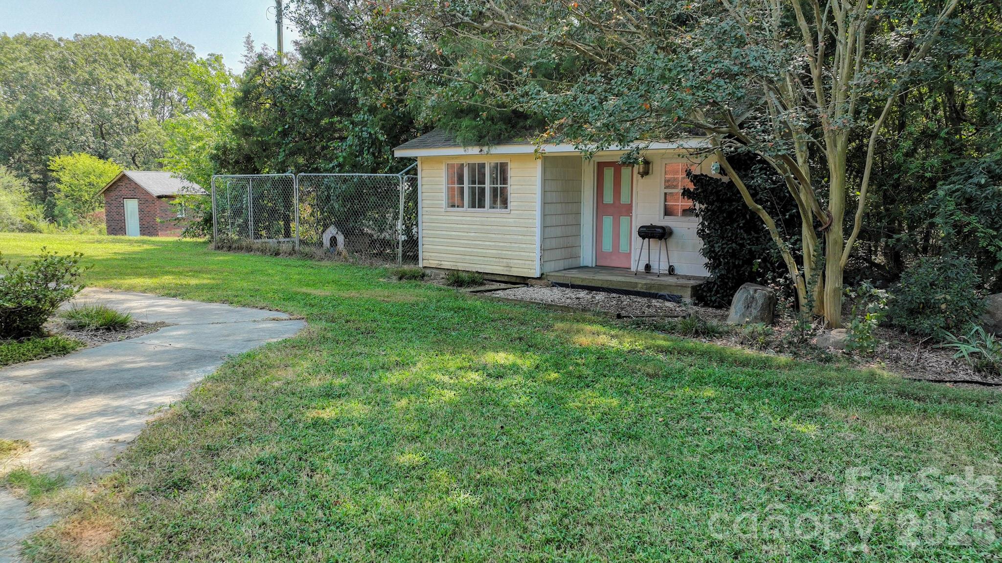 Single Family Residence at 5526 Old Kennedy Ford Road, Marshville, photo 7 of 44