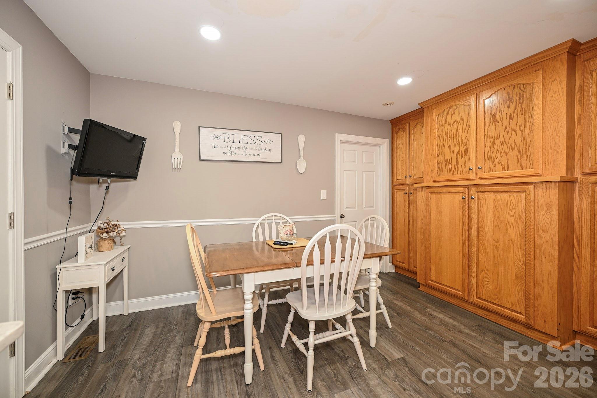 Breakfast Area - 5526 Old Kennedy Ford Road, Marshville