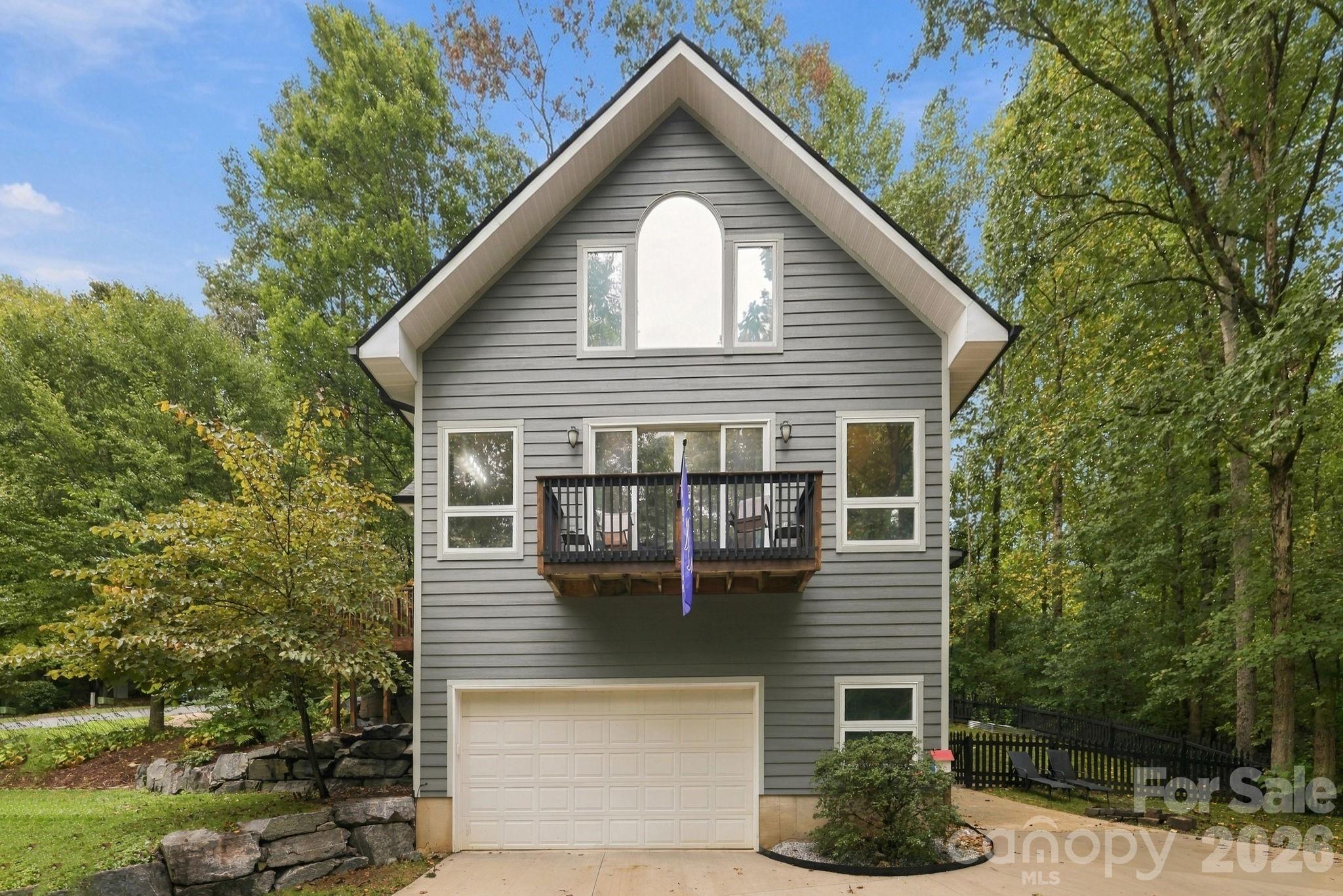 Single Family Residence at 176 Sweetwater Hills Drive, Hendersonville, photo 2 of 48