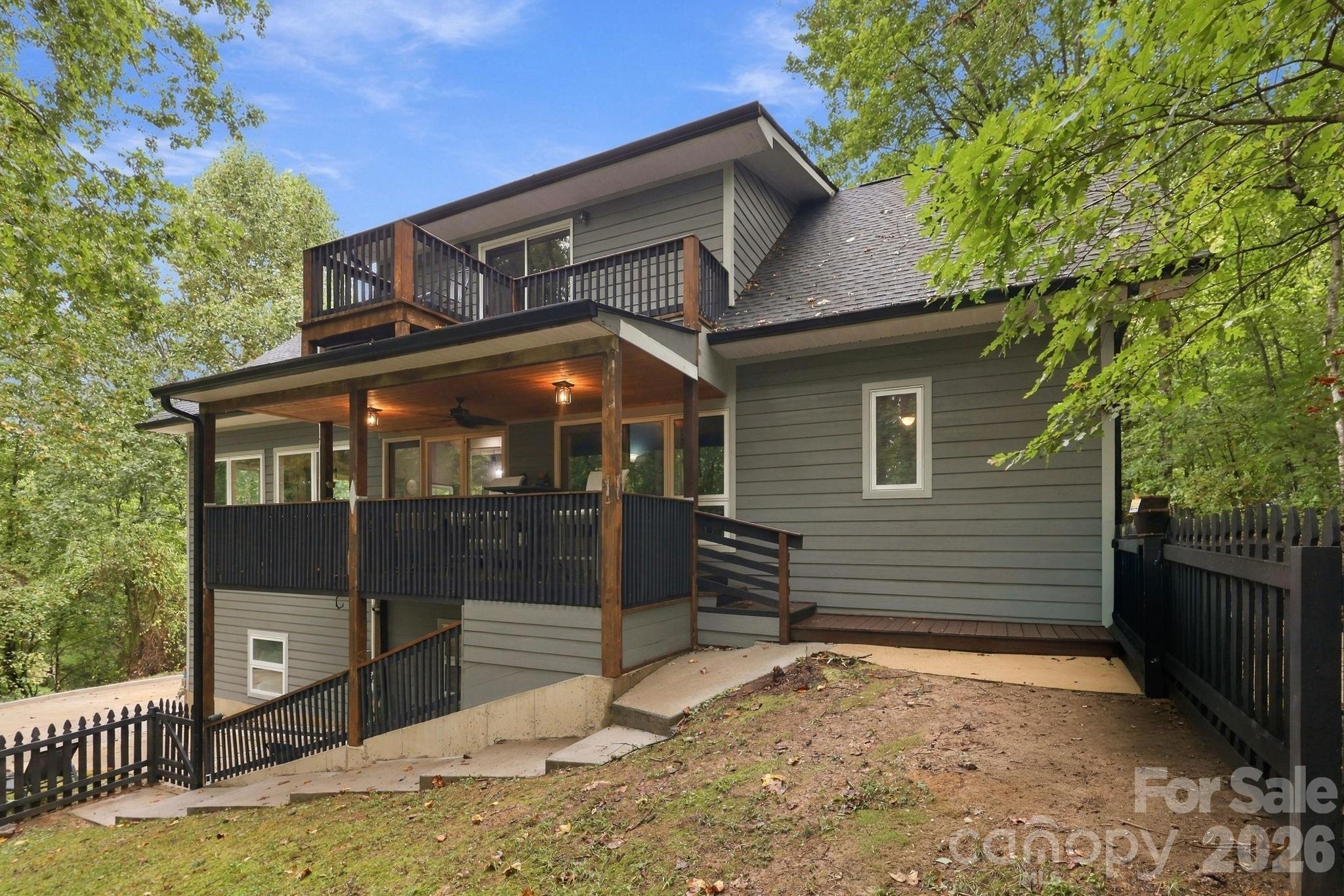 Single Family Residence at 176 Sweetwater Hills Drive, Hendersonville, photo 5 of 48
