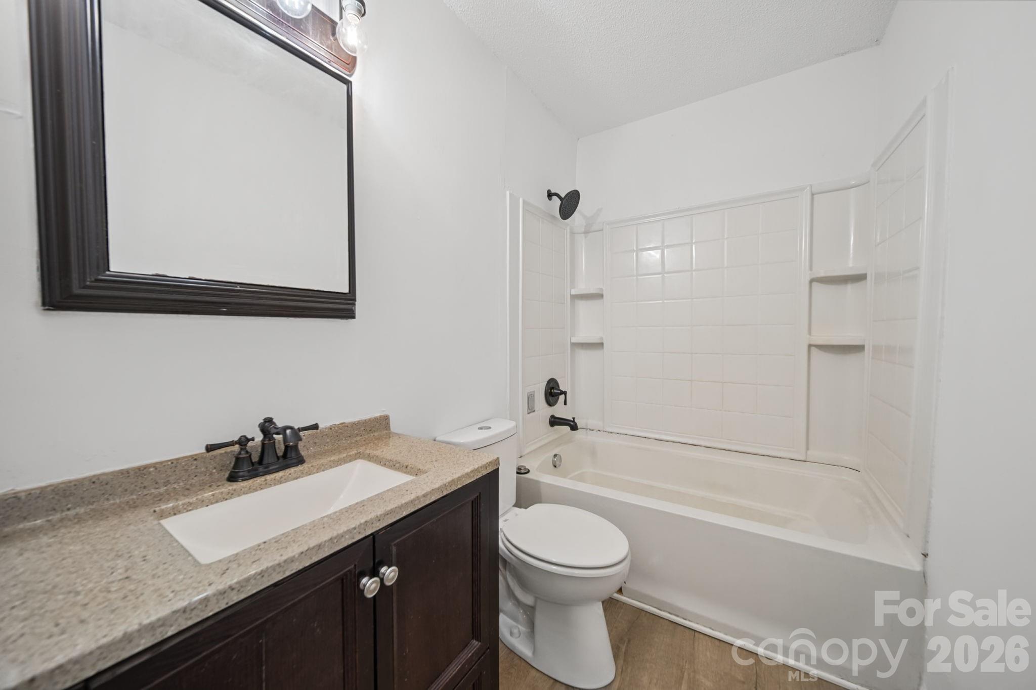 Single Family Residence at 1435 Green Circle Drive, Gastonia, photo 16 of 26