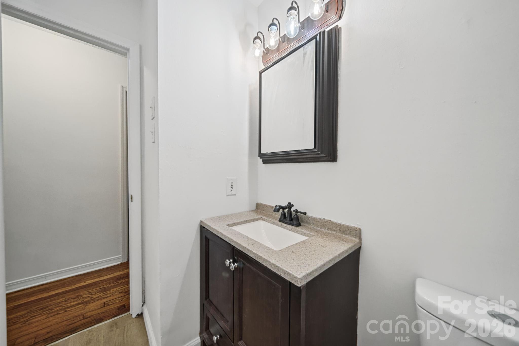 Single Family Residence at 1435 Green Circle Drive, Gastonia, photo 17 of 26
