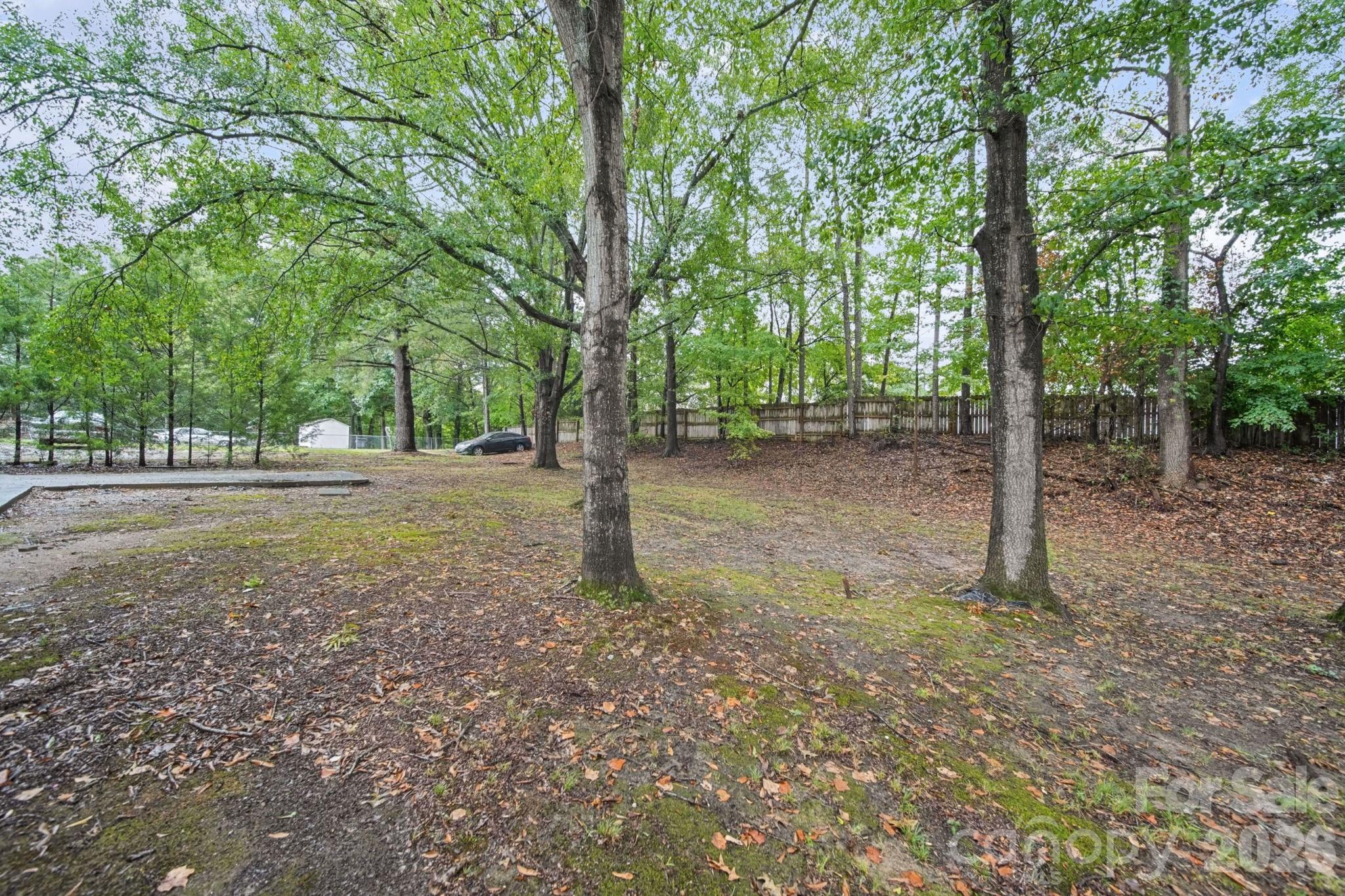 Single Family Residence at 1435 Green Circle Drive, Gastonia, photo 24 of 26