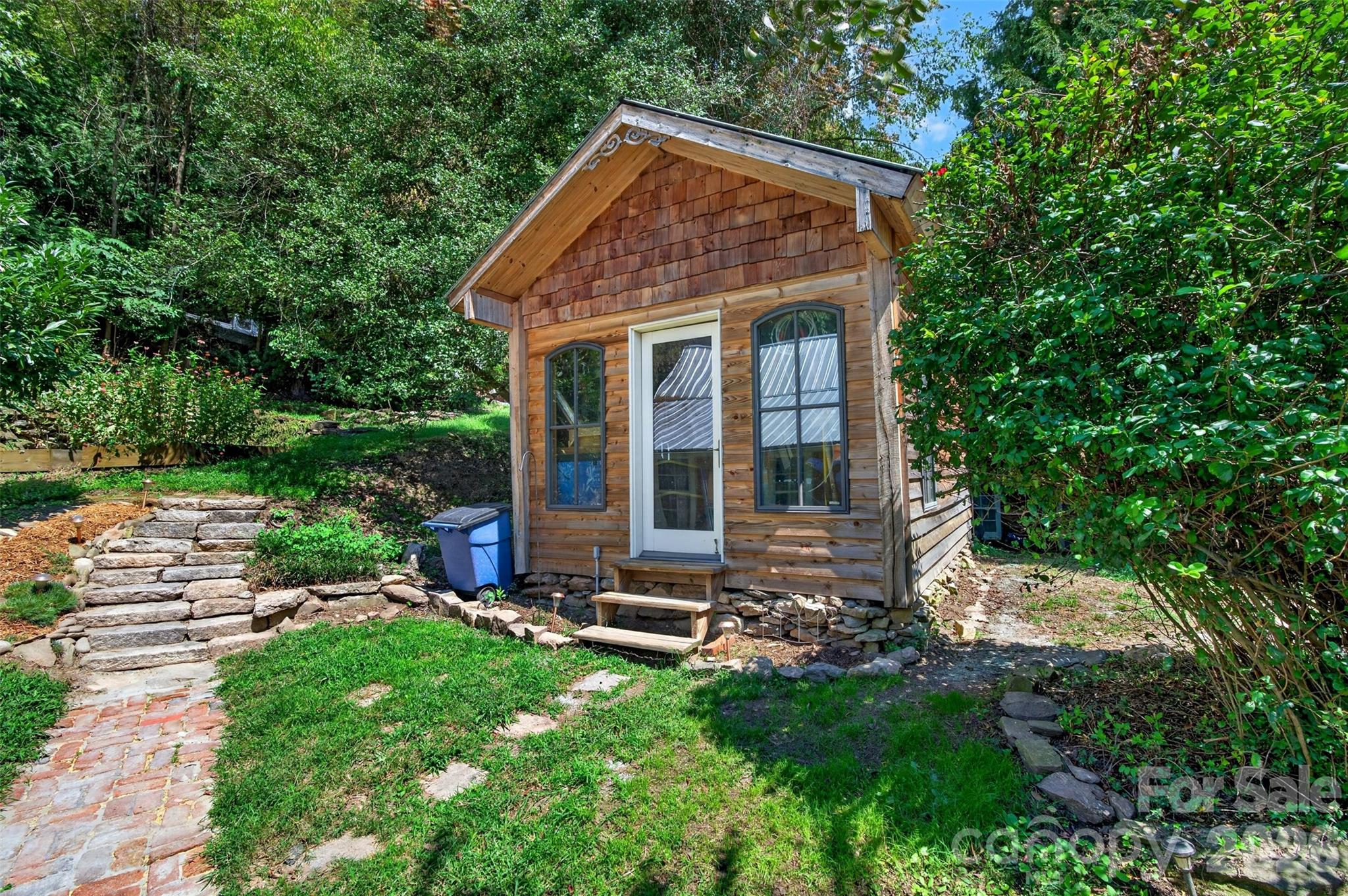 Separate Storage/Workshop - 39 S Main Street, Marshall