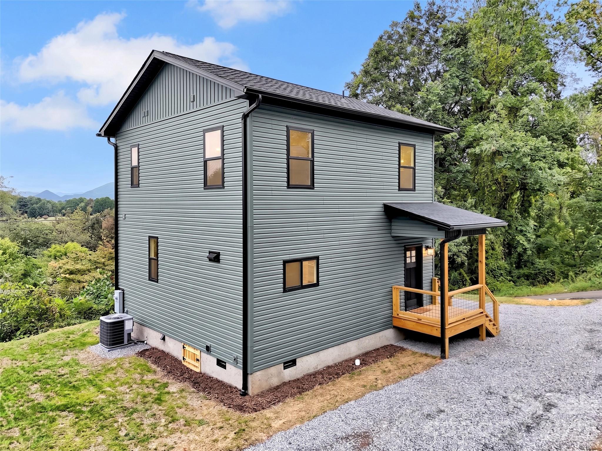 Single Family Residence at 98 Mcelroy Street, Waynesville, photo 46 of 48