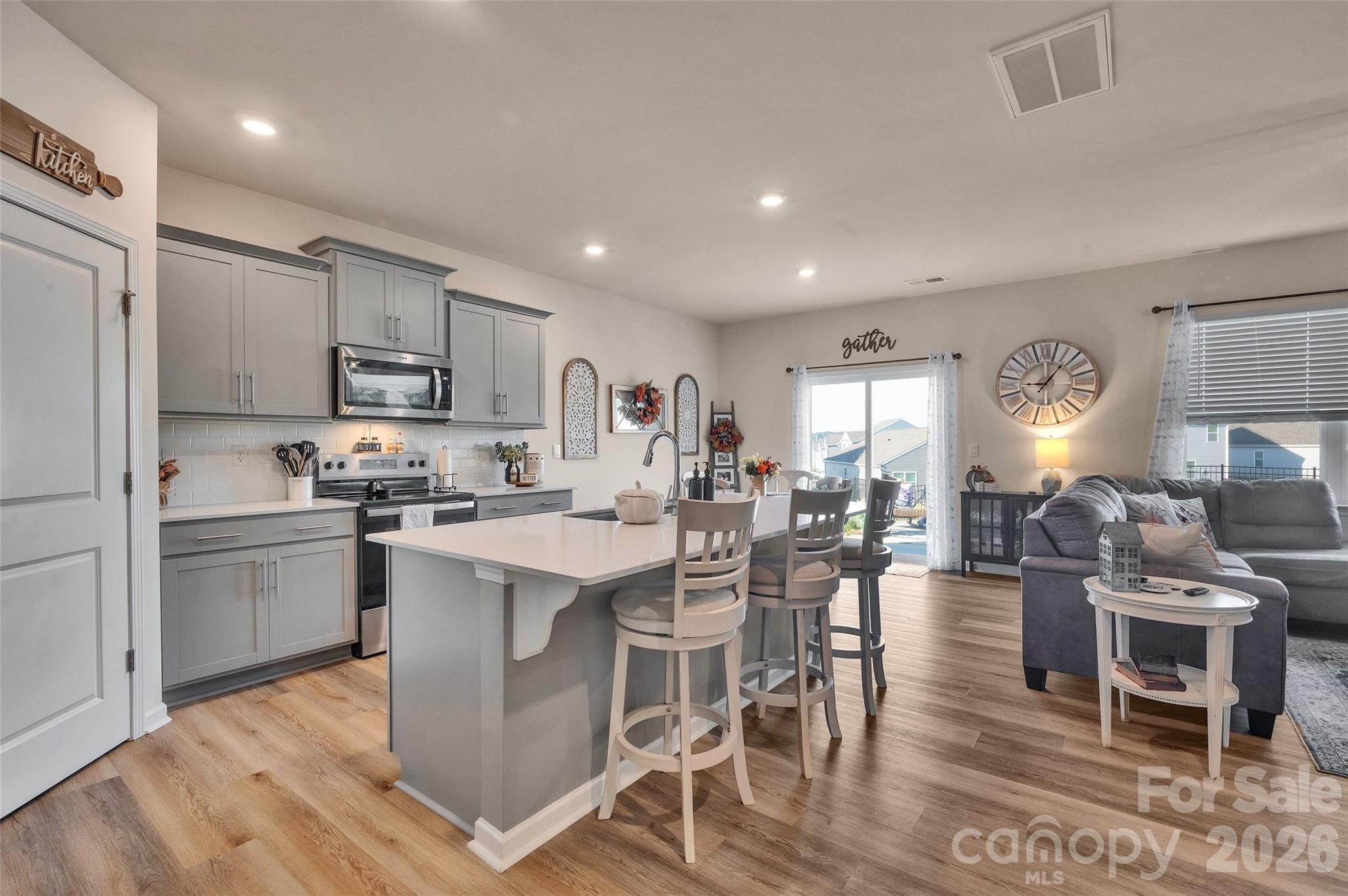 Single Family Residence at 3020 Sassafras Trail, Gastonia, photo 5 of 36