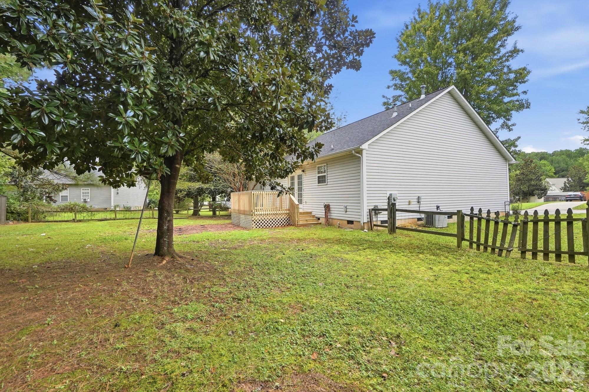 Single Family Residence at 5075 Drake Pond Lane, Rock Hill, photo 25 of 30