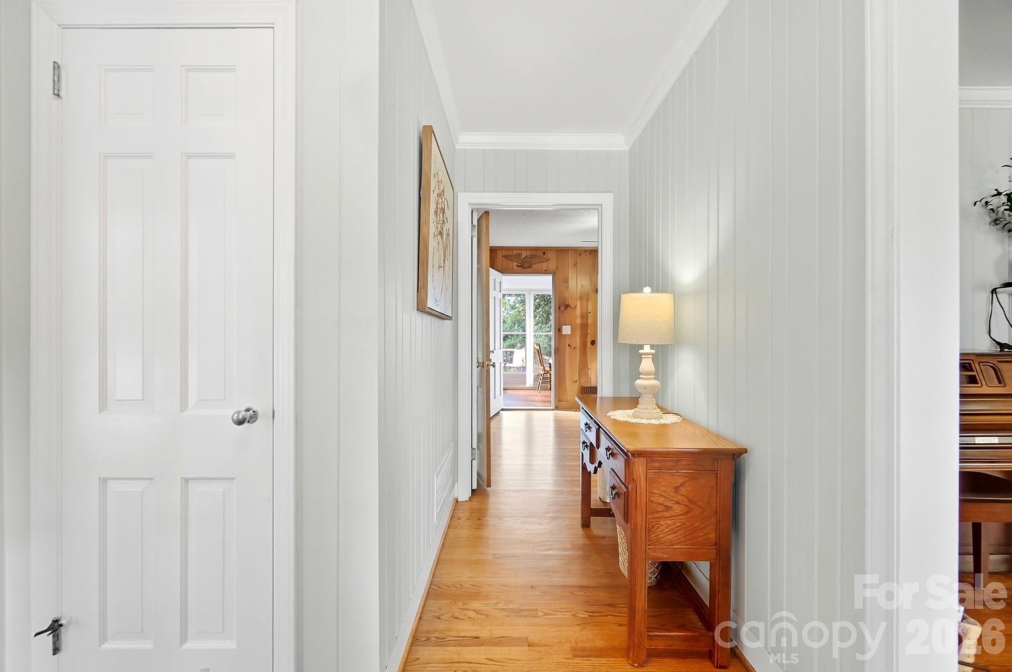 Single Family Residence at 3031 Gardner Park Drive, Gastonia, photo 5 of 48