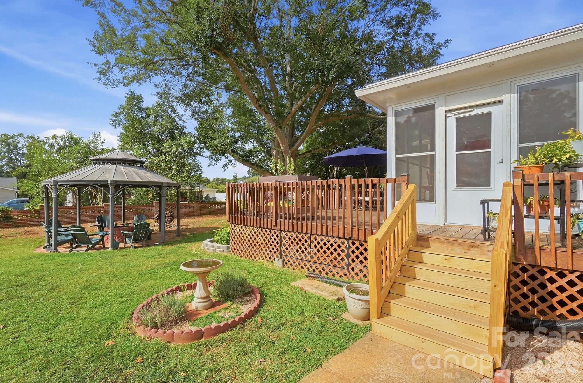 Single Family Residence at 3031 Gardner Park Drive, Gastonia, photo 44 of 48