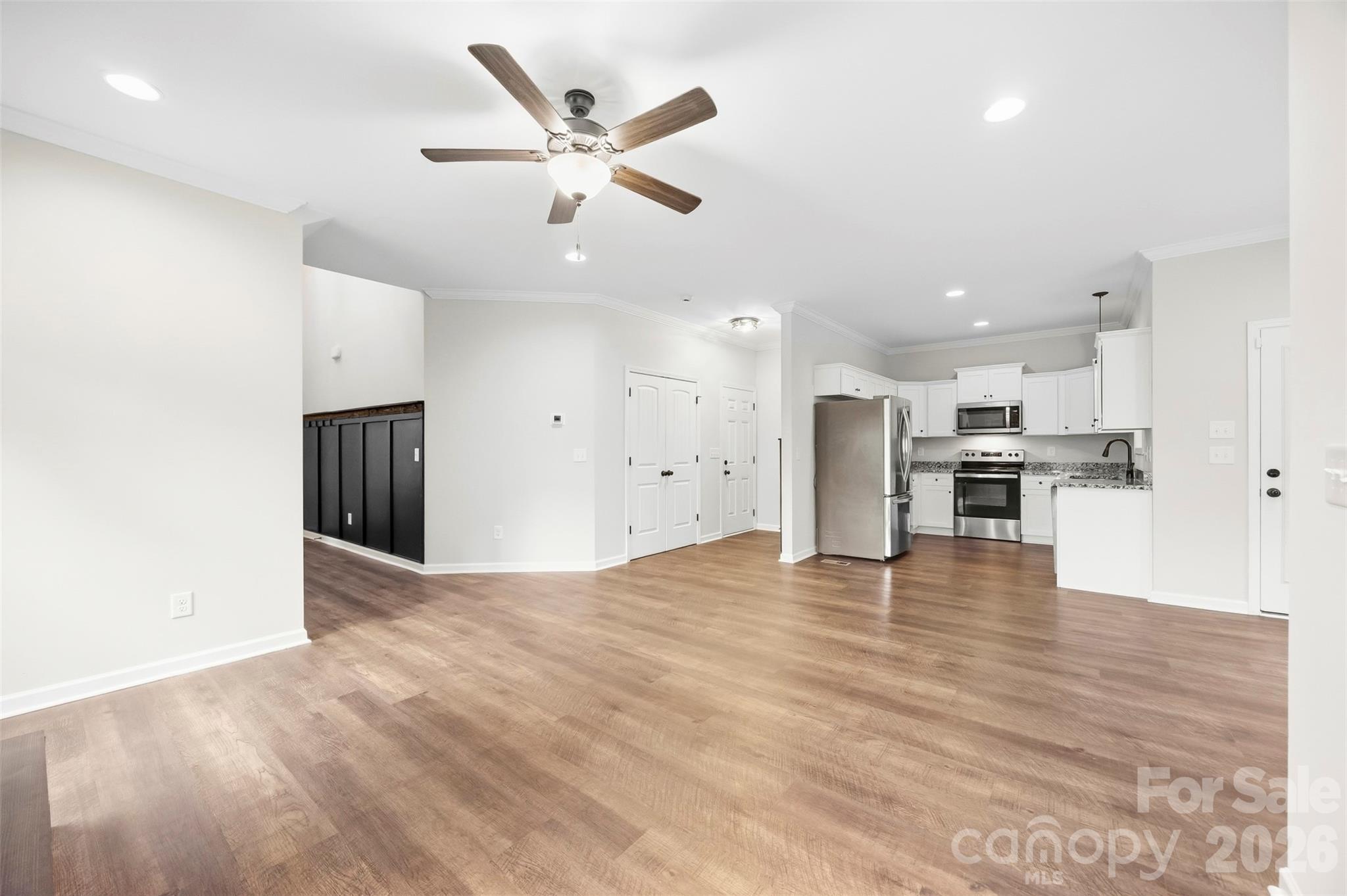 Single Family Residence at 2467 Tart Road, York, photo 9 of 37