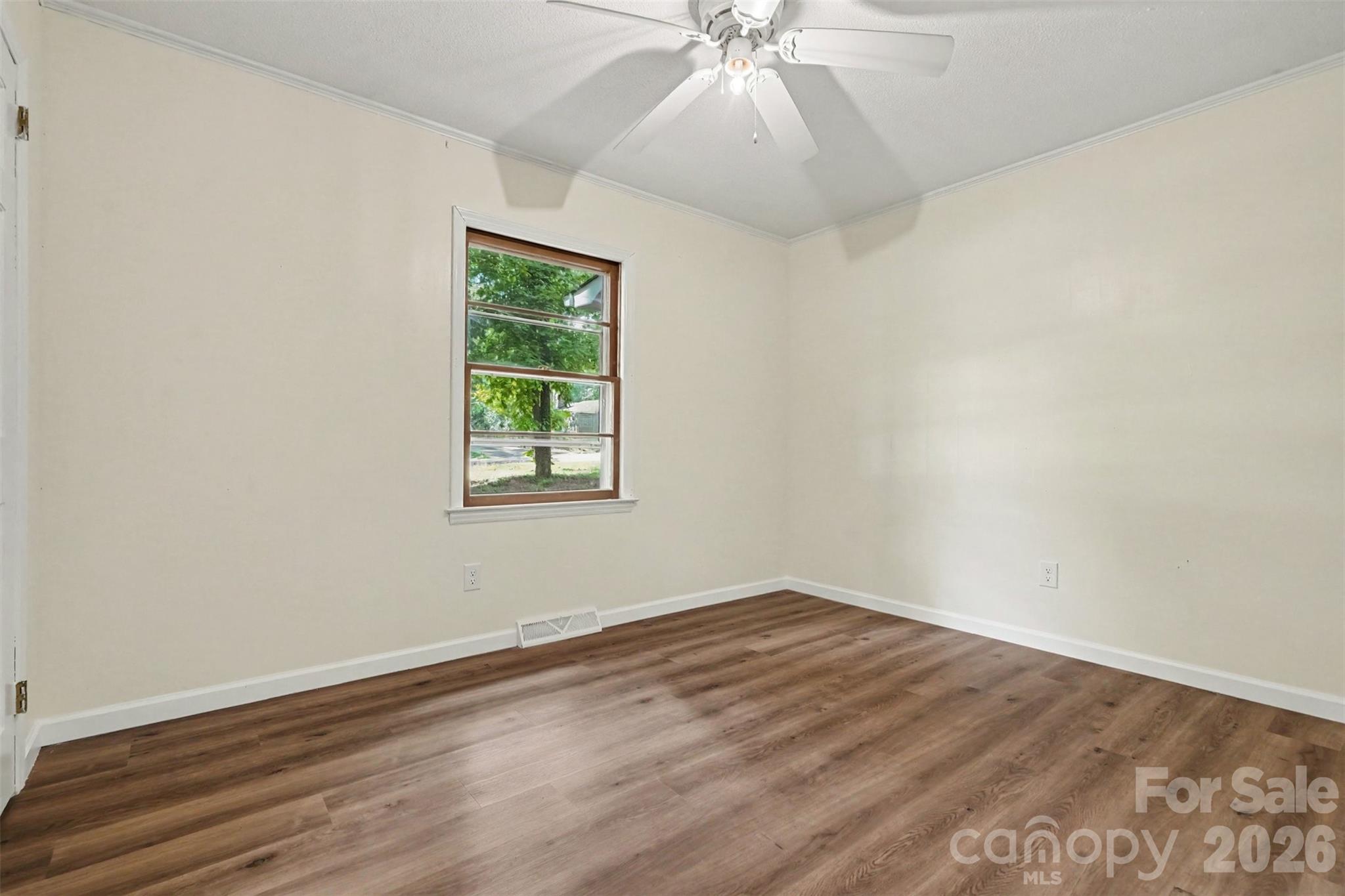 Single Family Residence at 307 Florence Road, Statesville, photo 20 of 43