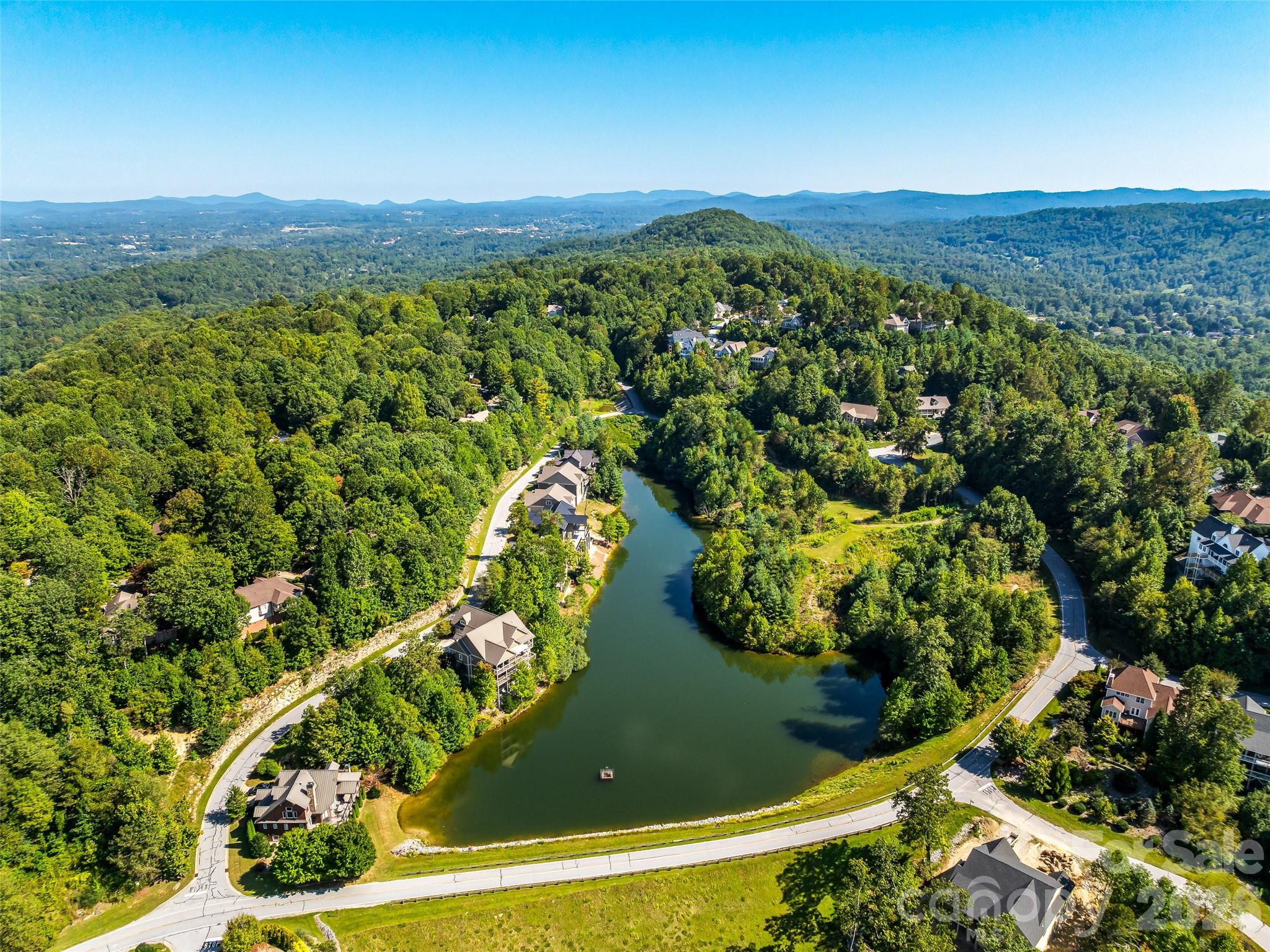 Single Family Residence at 158 Narrows Run Loop, Hendersonville, photo 38 of 47