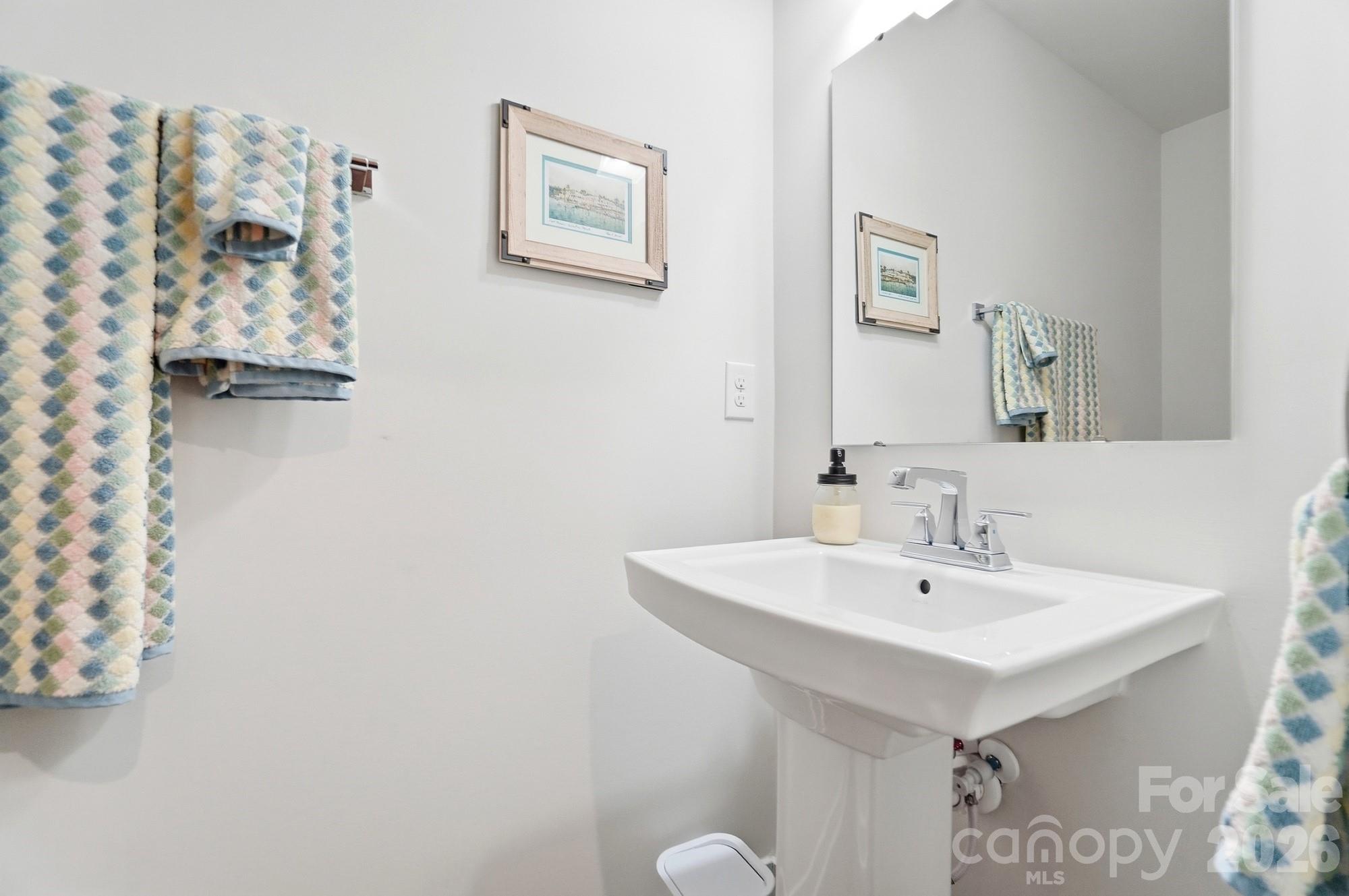 Single Family Residence at 117 Lanyard Drive, Mooresville, photo 16 of 40