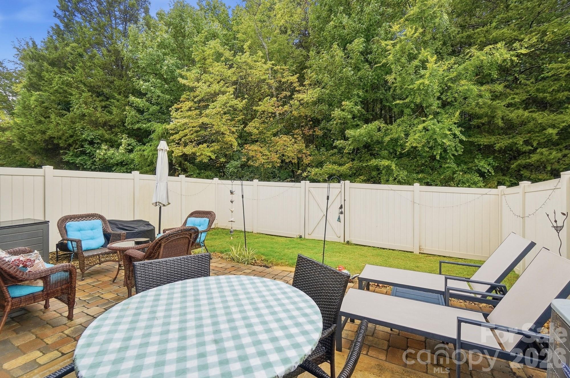 Single Family Residence at 117 Lanyard Drive, Mooresville, photo 37 of 40