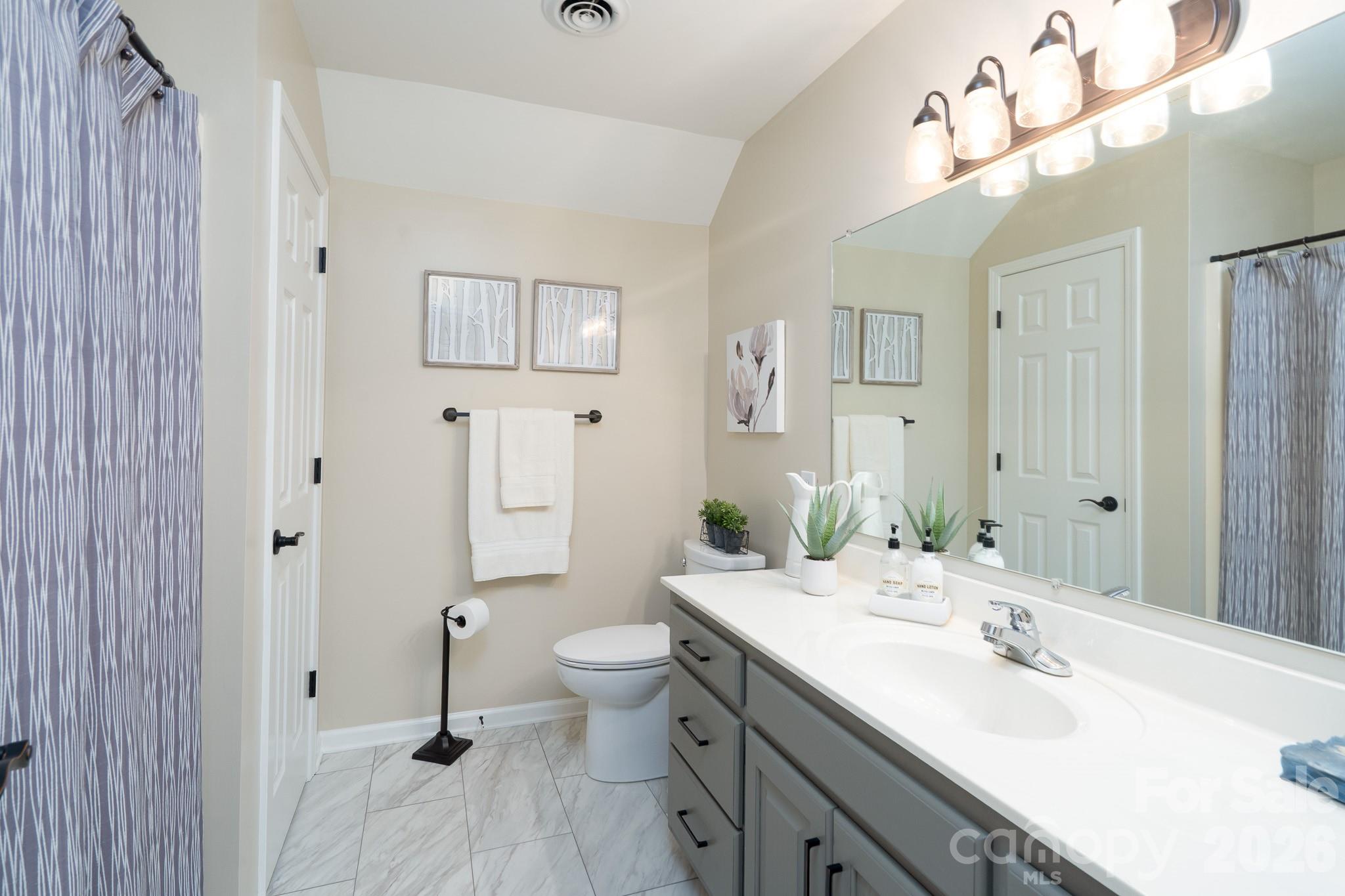 Full bathroom upstairs - 309 Imperial Way, Albemarle