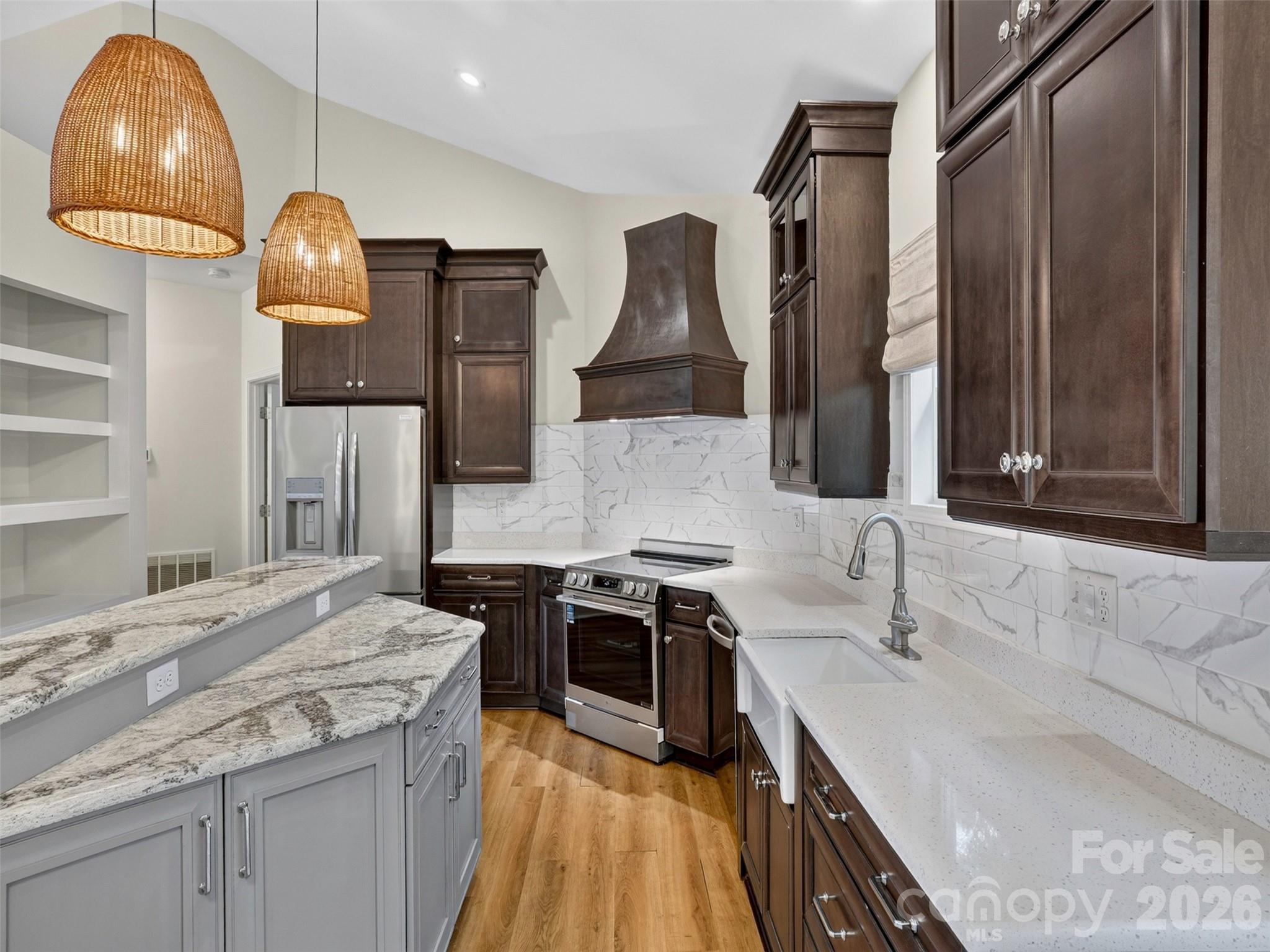 Single Family Residence at 308 Beck Creek Circle, Flat Rock, photo 11 of 47