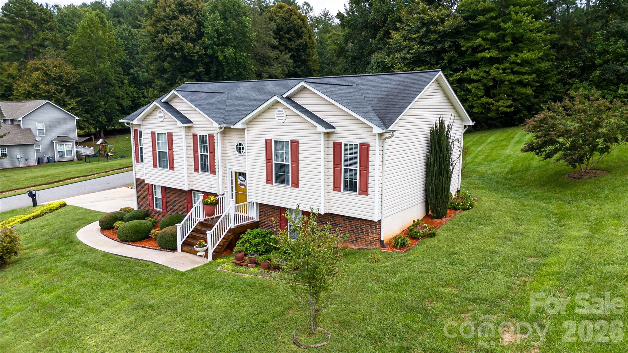 Single Family Residence at 142 Doe Run, Morganton, photo 3 of 34